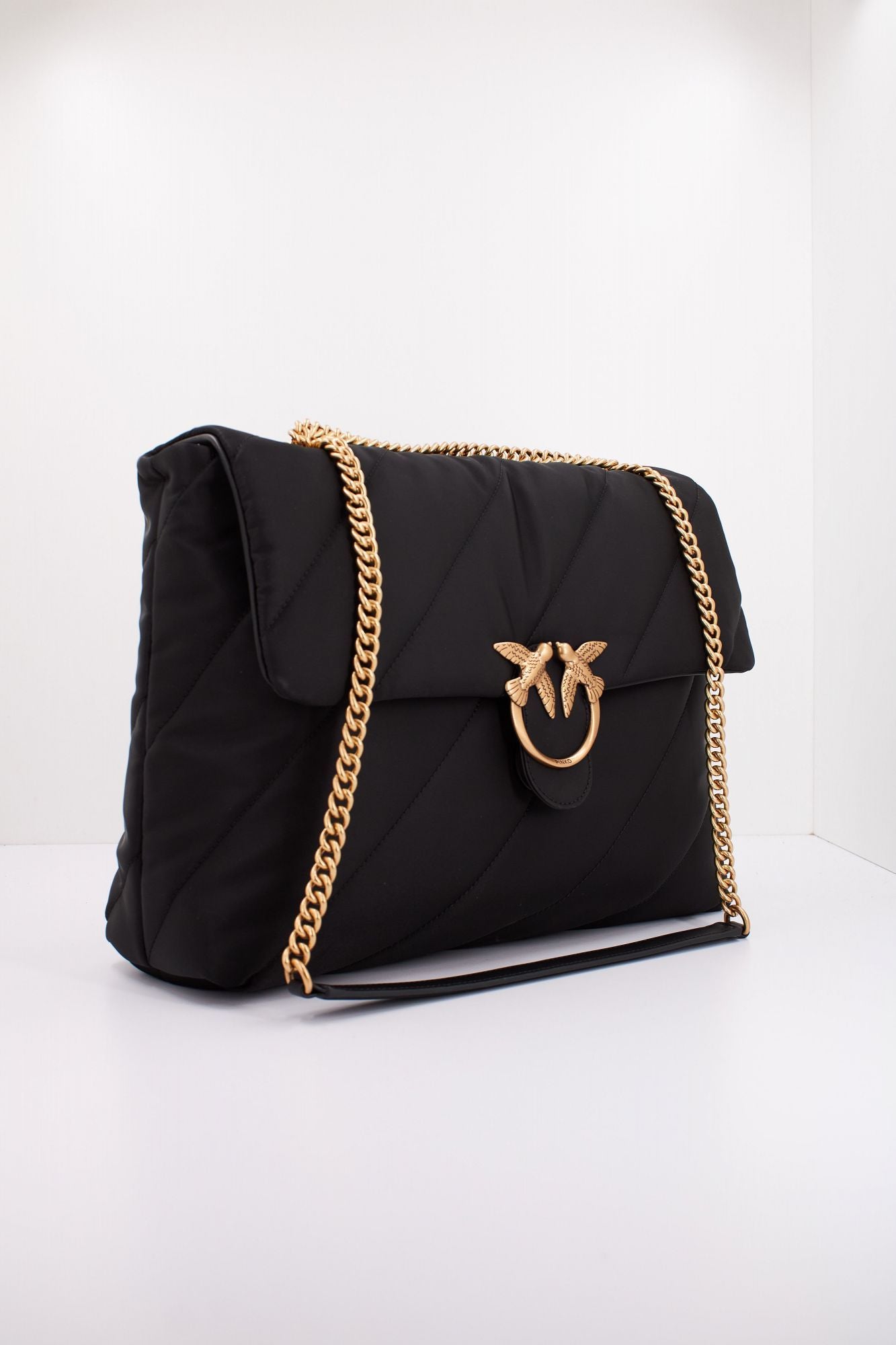 PINKO LOVE PUFF EXTRA CL en color NEGRO (2)