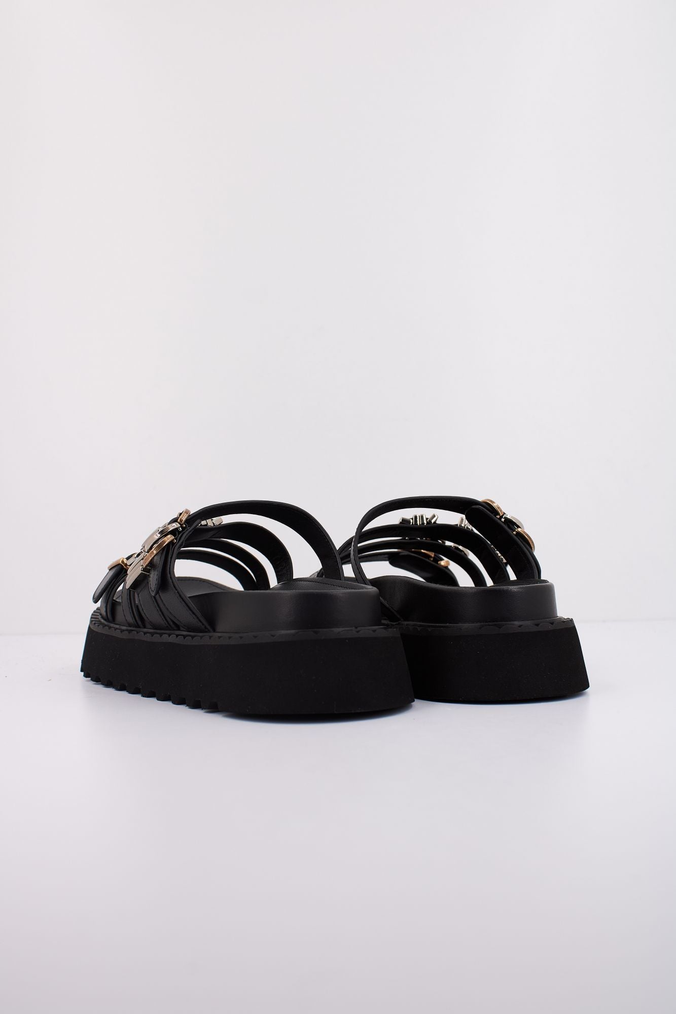 PINKO KATE 02 en color NEGRO (4)