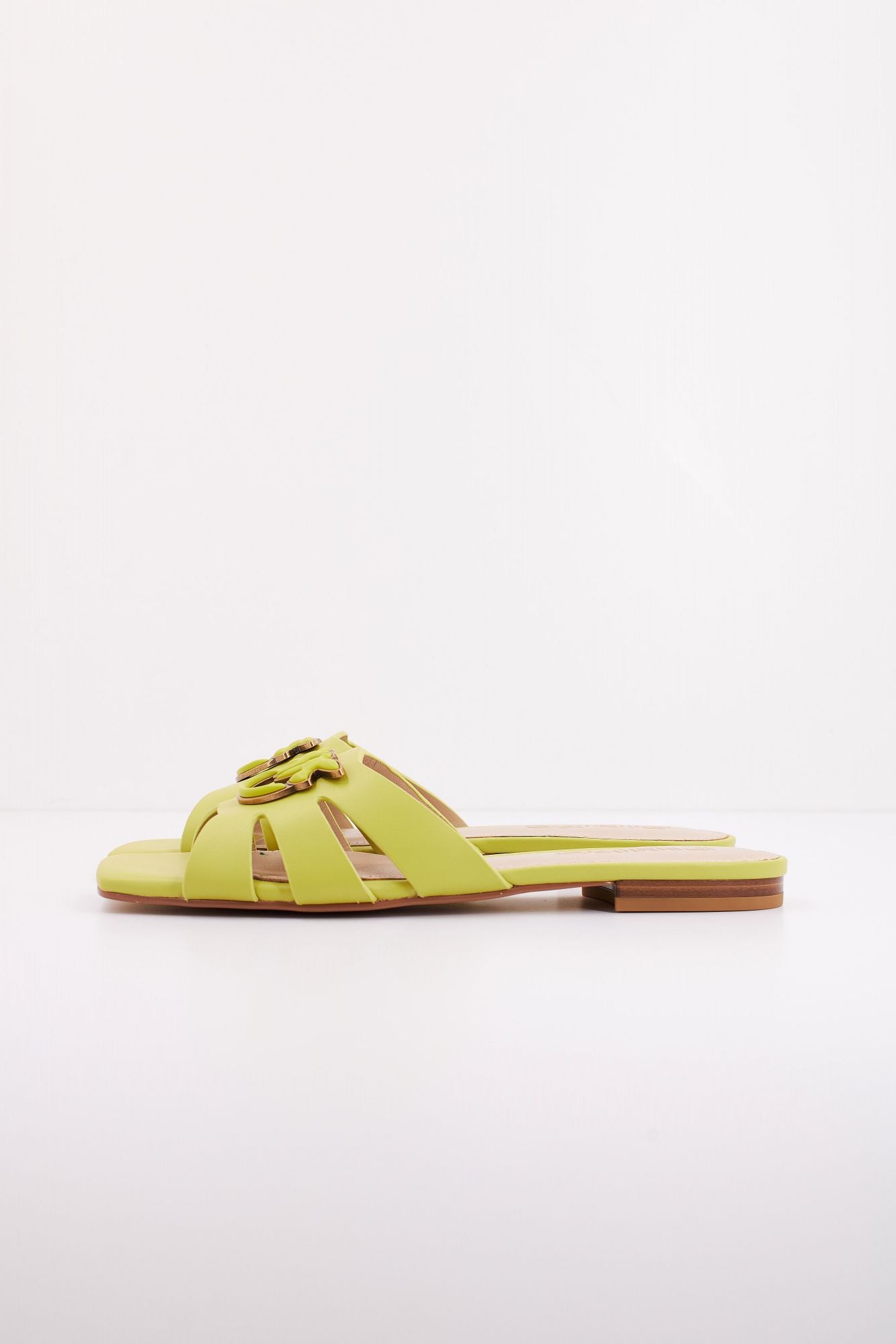 PINKO P003 MARLI 09 SLIPPER en color AMARILLO (1)