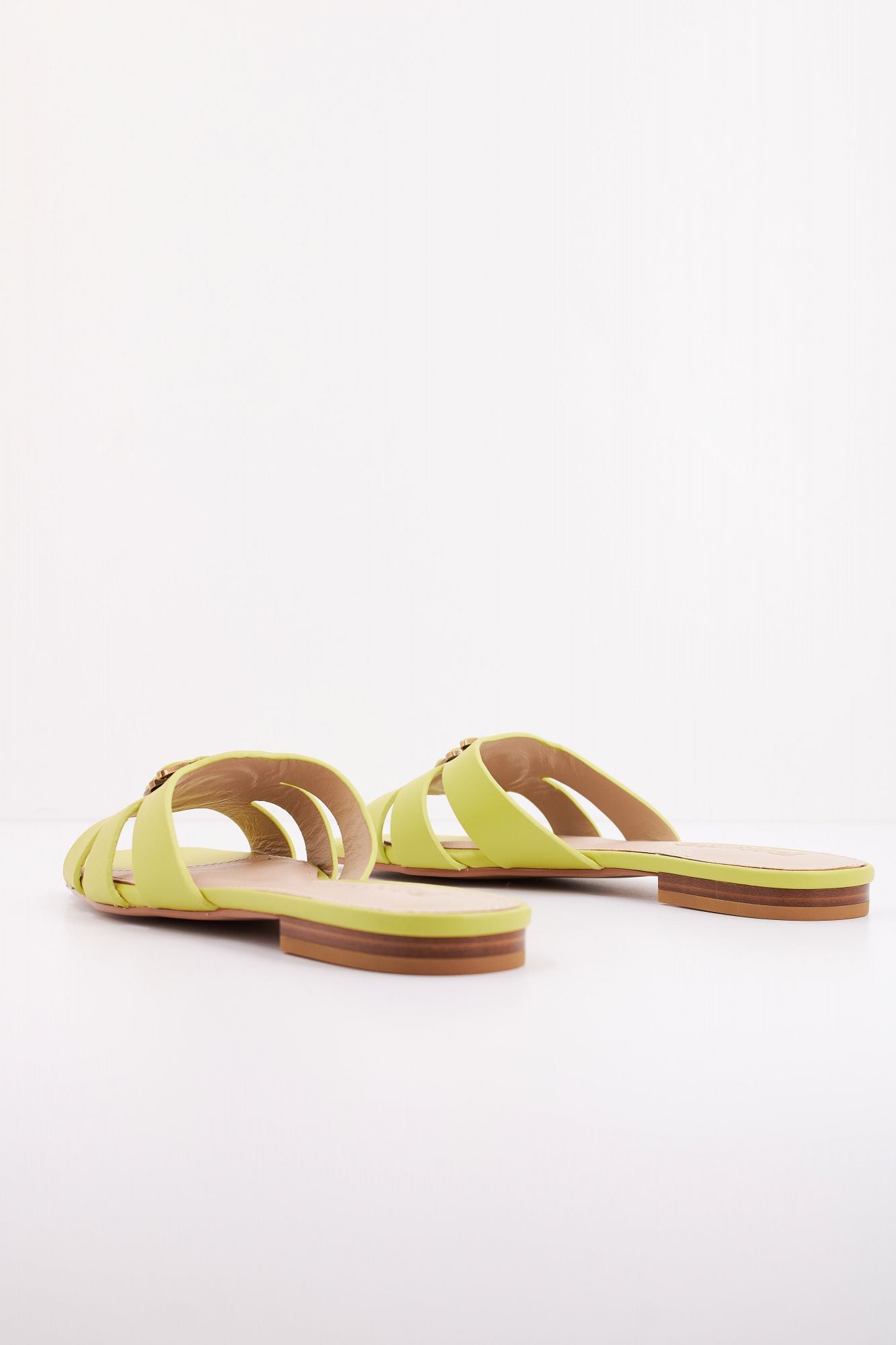 PINKO P003 MARLI 09 SLIPPER en color AMARILLO (4)