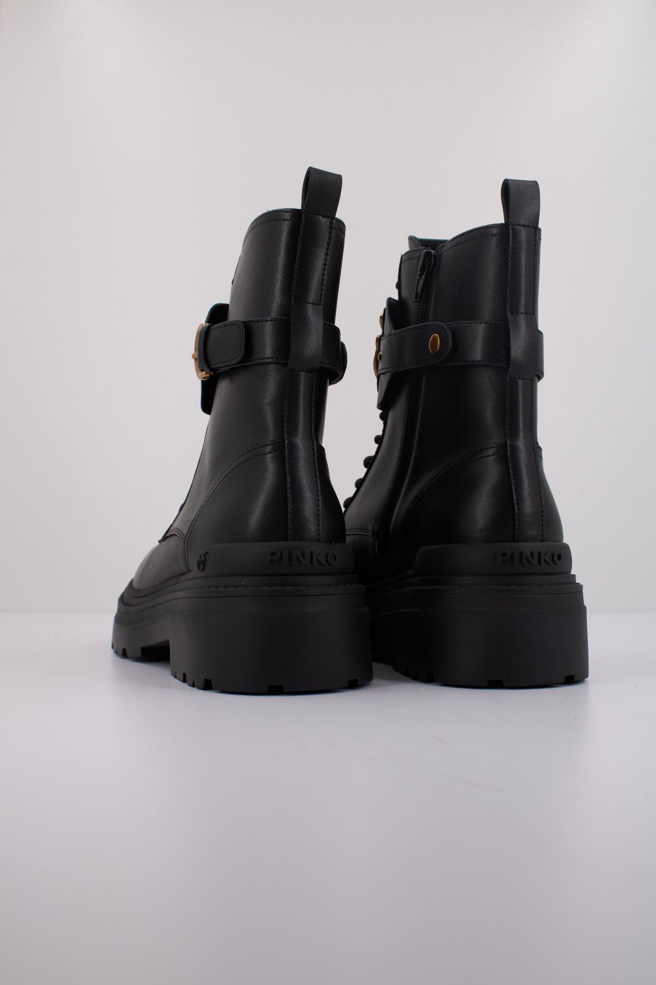 PINKO MIA 07 ANKLE BOOT en color NEGRO (4)