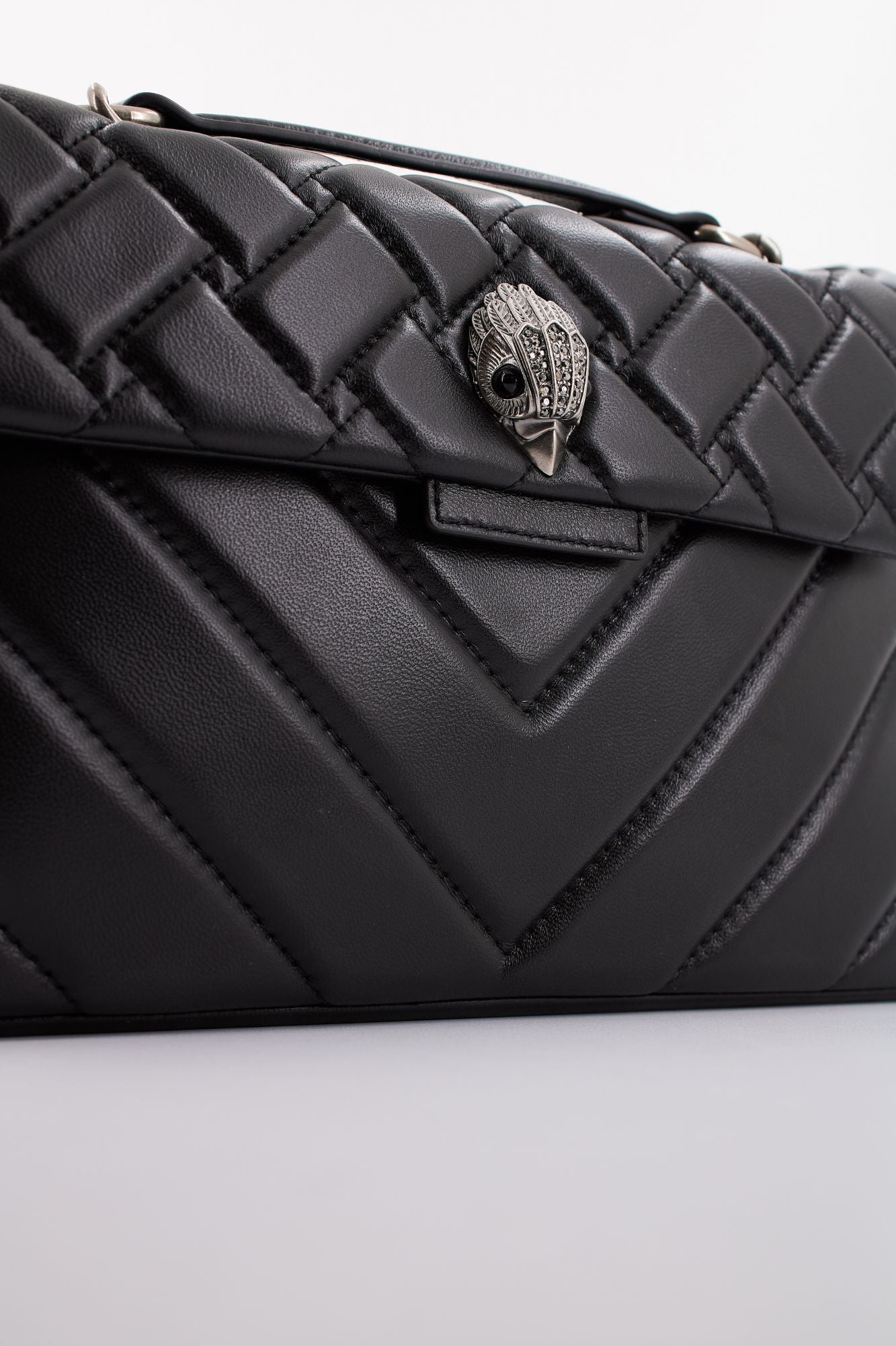 KURT GEIGER LONDON KENSINGTON X BA en color NEGRO (4)