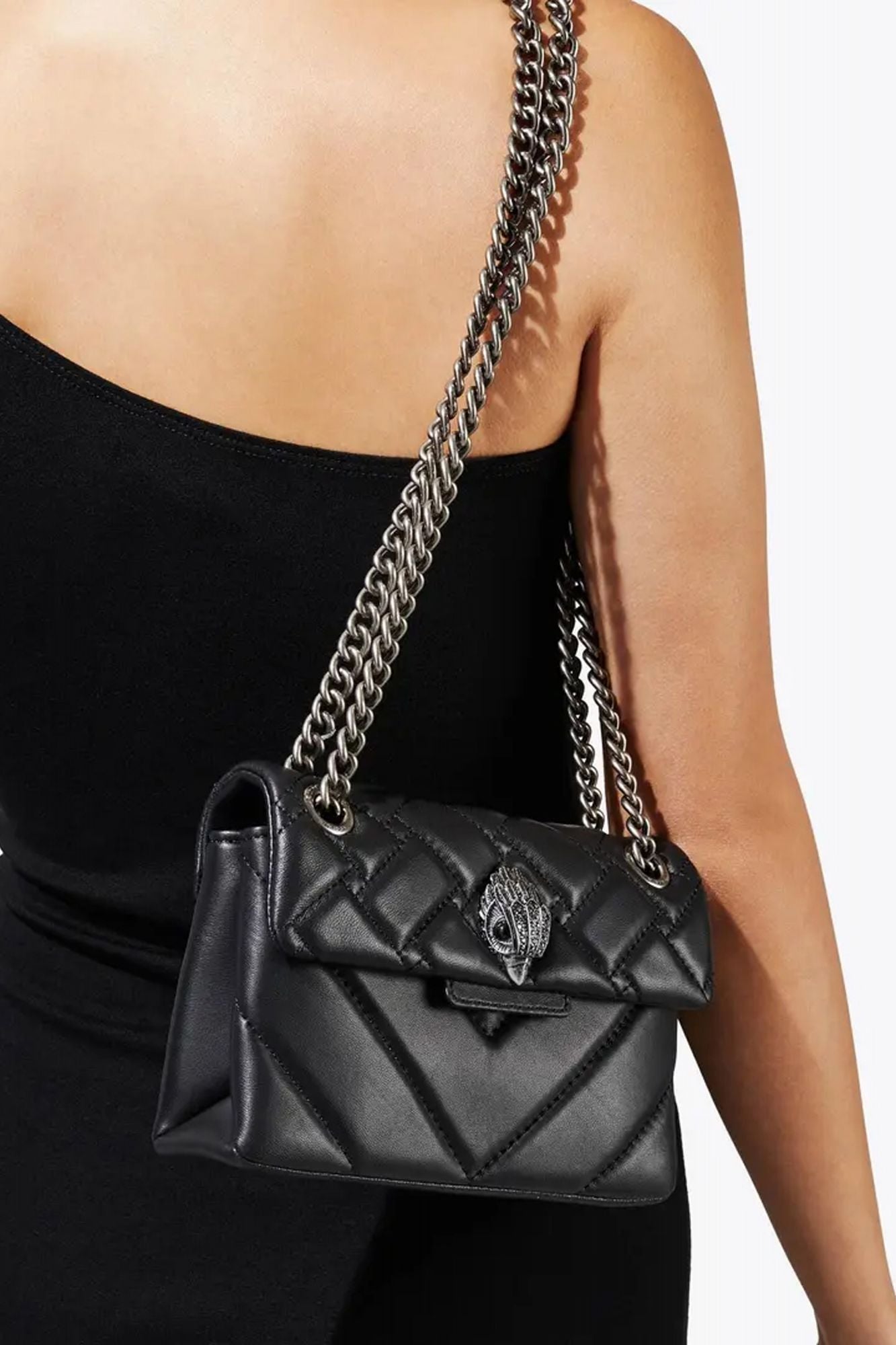 KURT GEIGER LONDON LEATHER MINI KENSINGTON en color NEGRO (2)