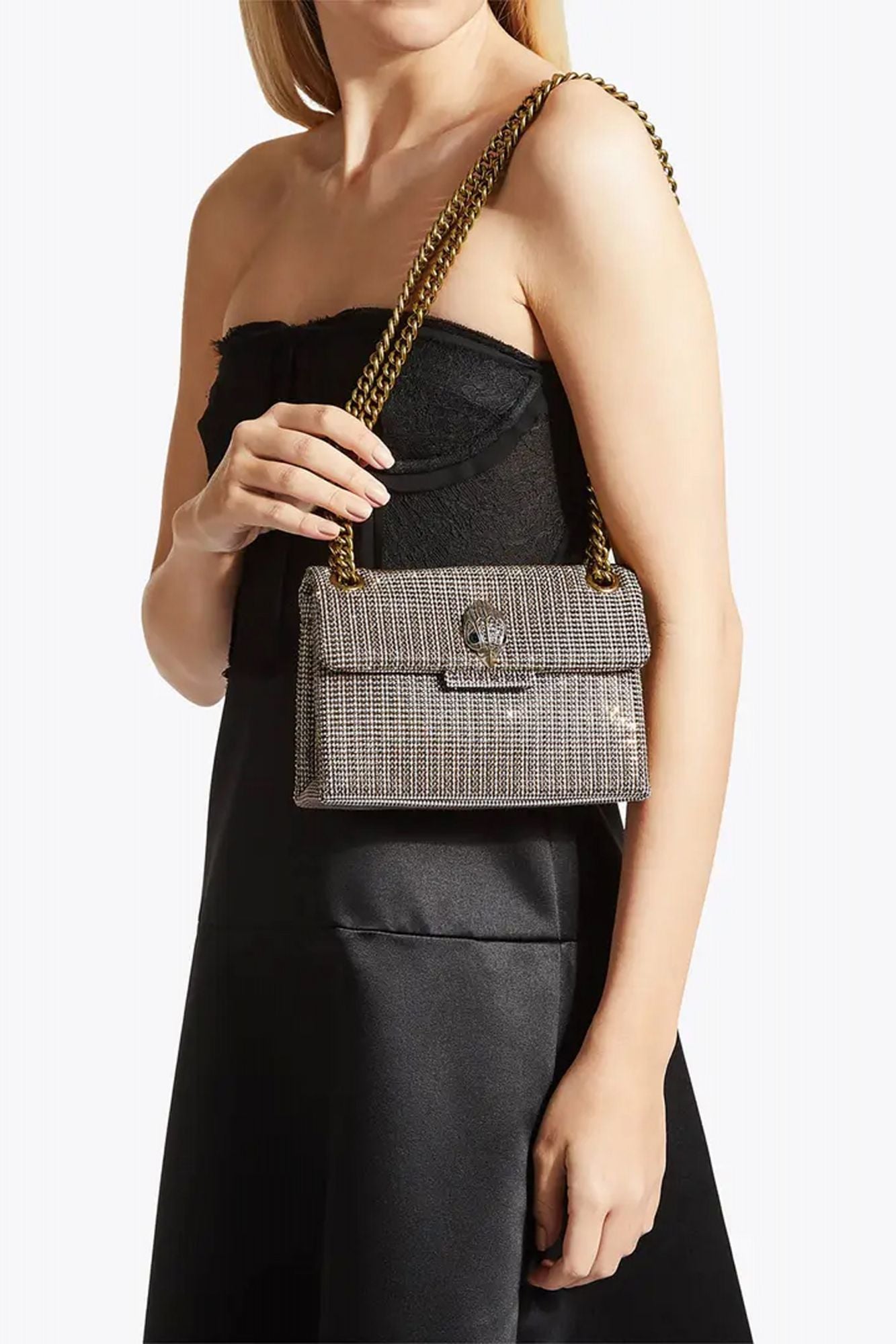 KURT GEIGER LONDON FABRIC MINI KENSINGTON en color ORO (2)