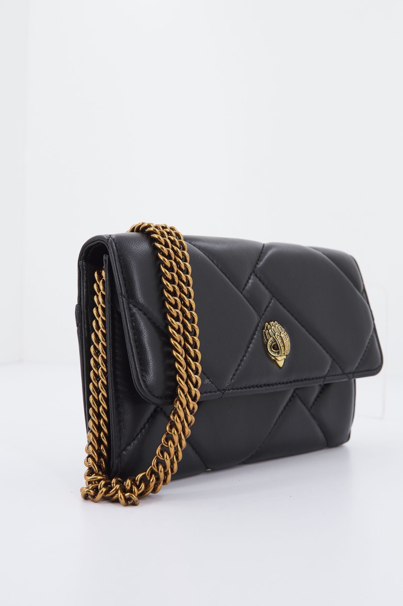 KURT GEIGER LONDON KENSINGTON QUILT WALLET en color NEGRO (1)