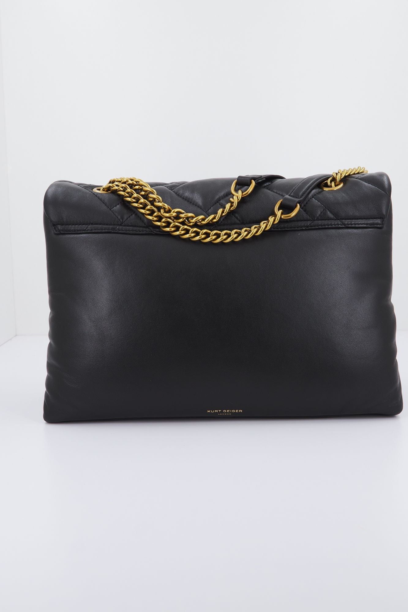 KURT GEIGER LONDON KENSINGTON SOFT XXL BAG en color NEGRO (4)