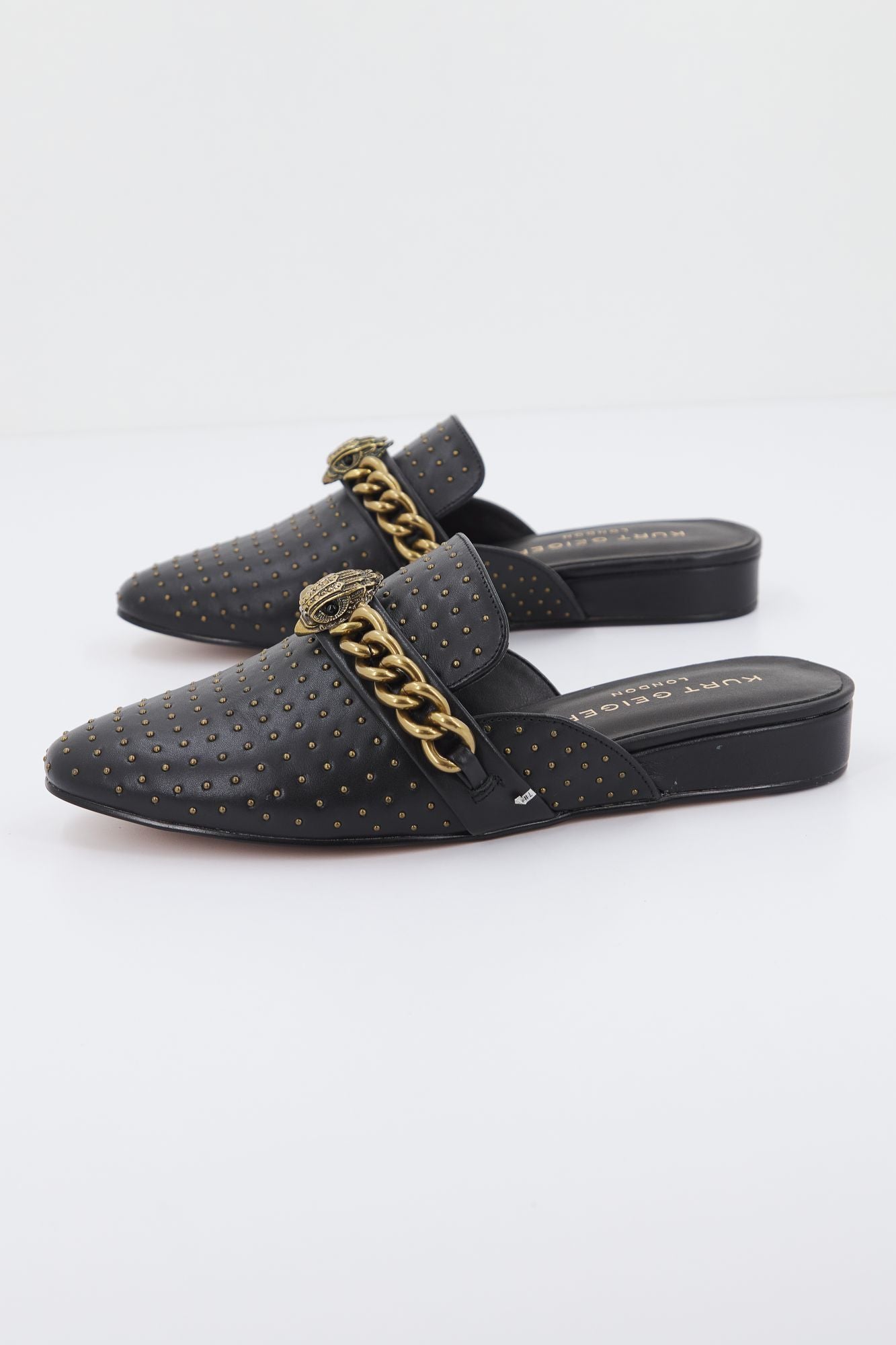 KURT GEIGER LONDON CHELSEA MULE en color NEGRO (2)