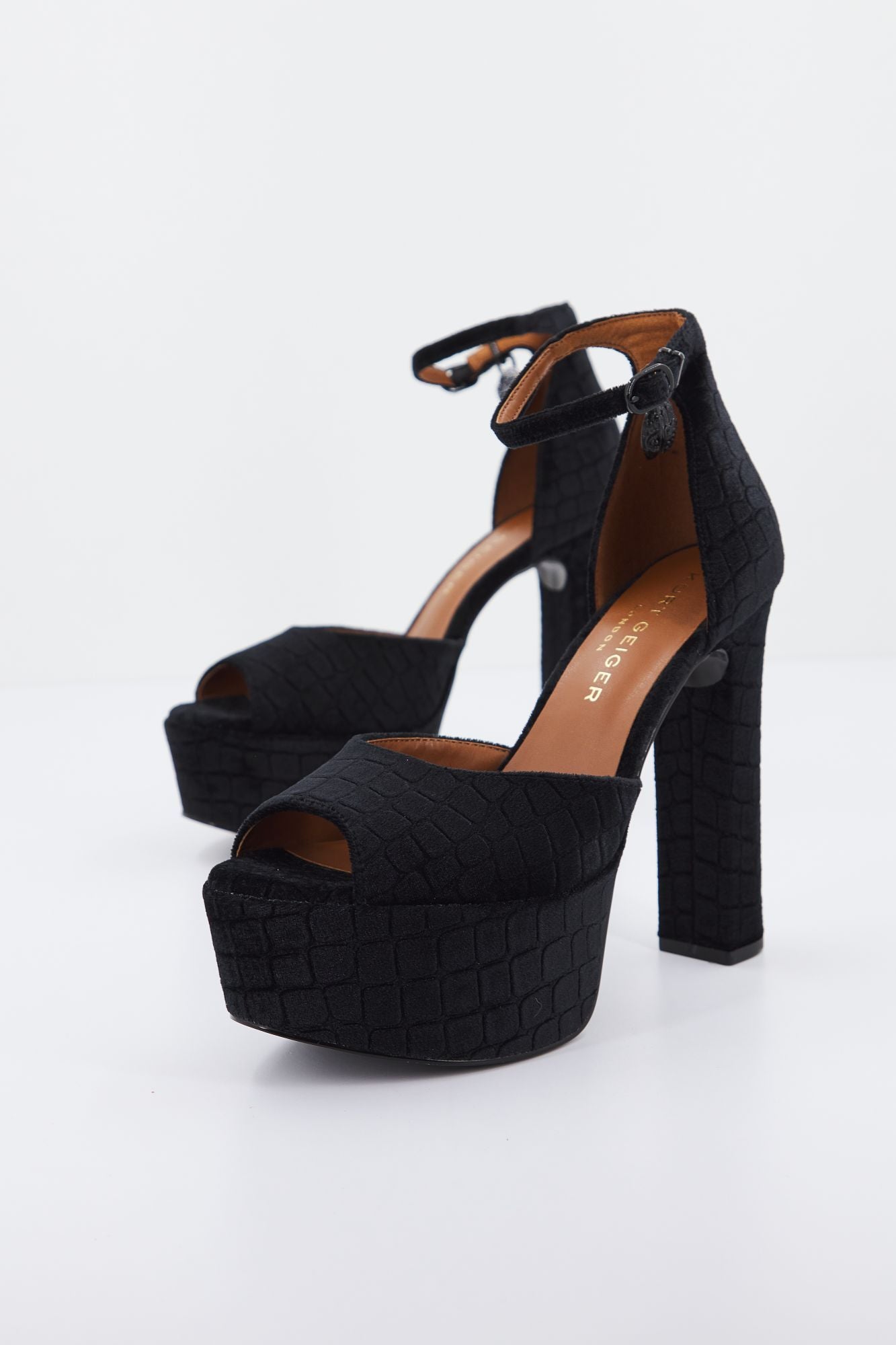 KURT GEIGER LONDON SHOREDITCH HIGH PLATFOR en color NEGRO (2)