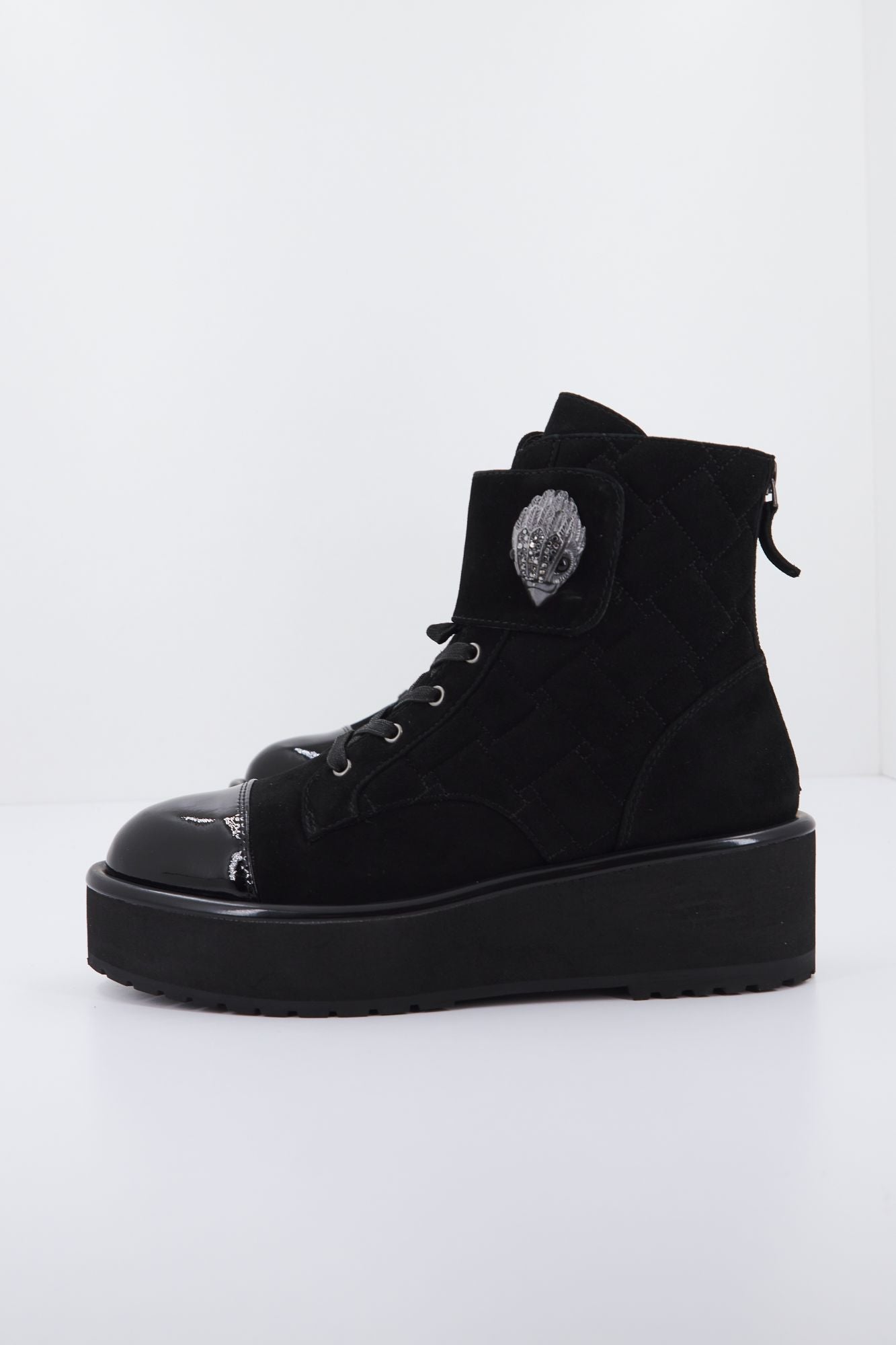 KURT GEIGER LONDON KENSINGTON STRAP en color NEGRO (2)