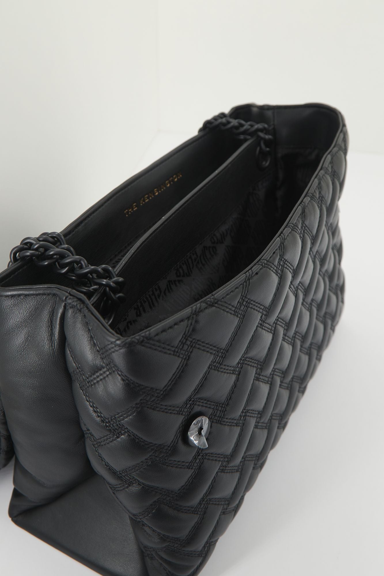 KURT GEIGER LONDON KENSINGTON DRENCH en color NEGRO (4)