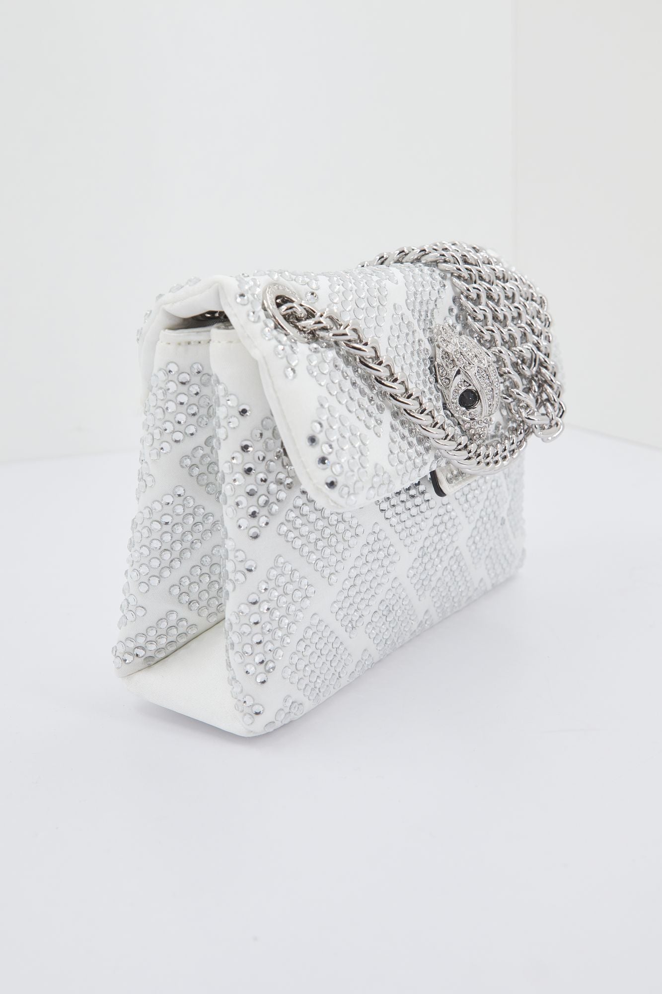 KURT GEIGER LONDON FABRIC MINI KENSINGTON en color BLANCO (2)