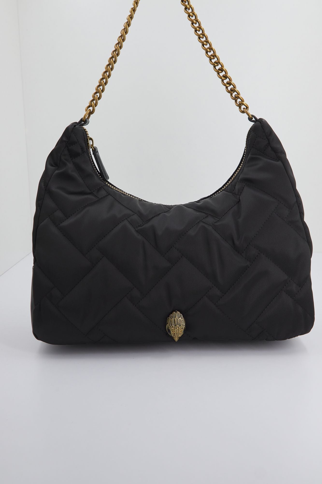 KURT GEIGER LONDON RECYCLED LG HOBO en color NEGRO (1)