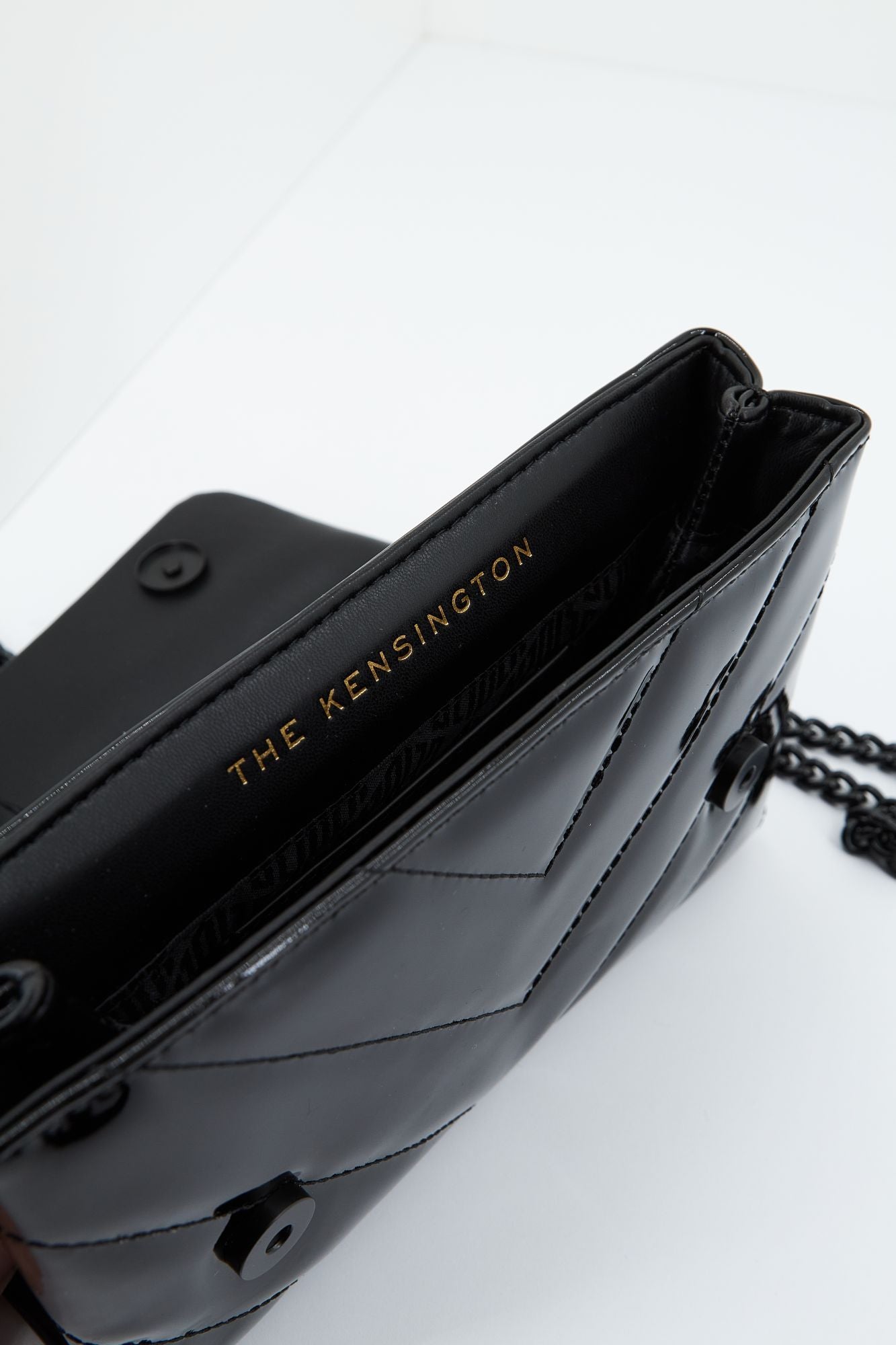 KURT GEIGER LONDON MD HAMPTON XBODY DRENCH en color NEGRO (4)