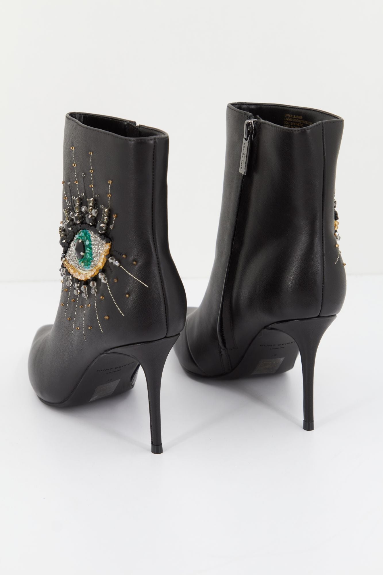 KURT GEIGER LONDON BELGRAVIA EYE ANKLE BOOT en color NEGRO (4)