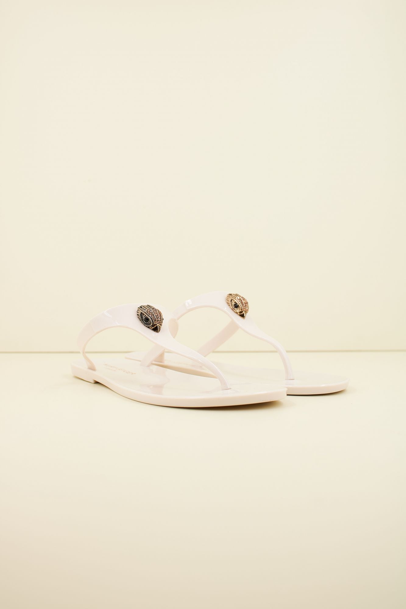 KURT GEIGER LONDON MADDISON T-BAR en color BLANCO (2)