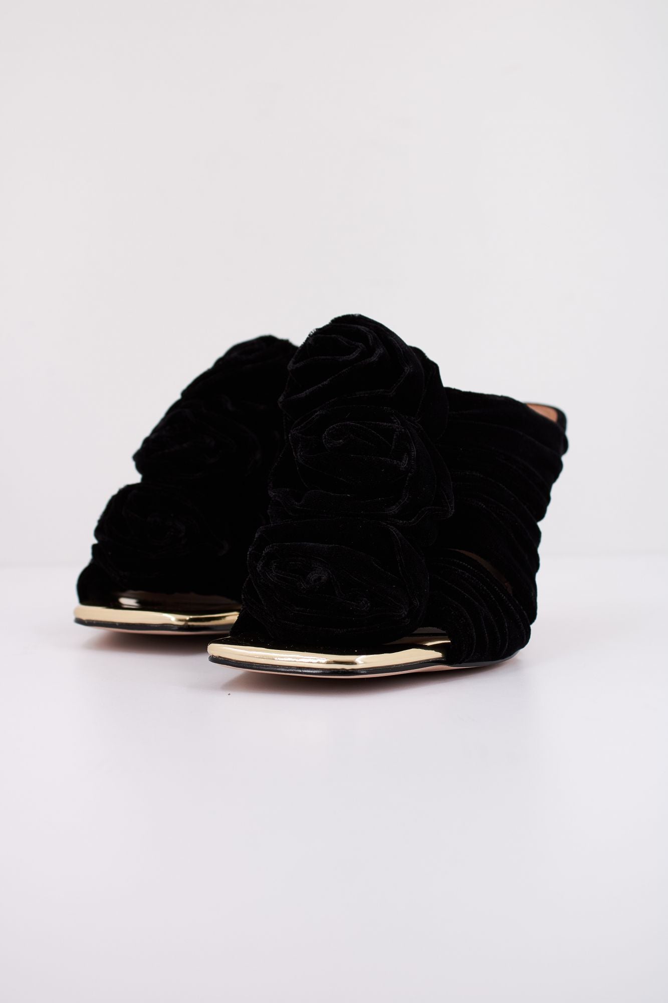 KURT GEIGER LONDON BLOOM MULE en color NEGRO (2)
