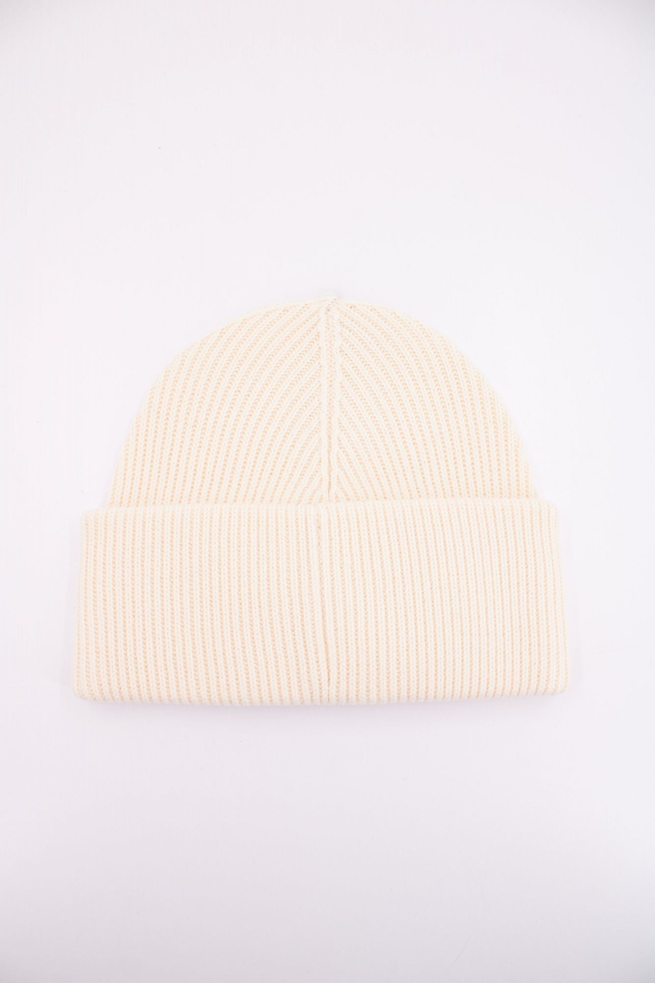 KURT GEIGER LONDON KGL KNITTED BEANIE en color BEIS (2)