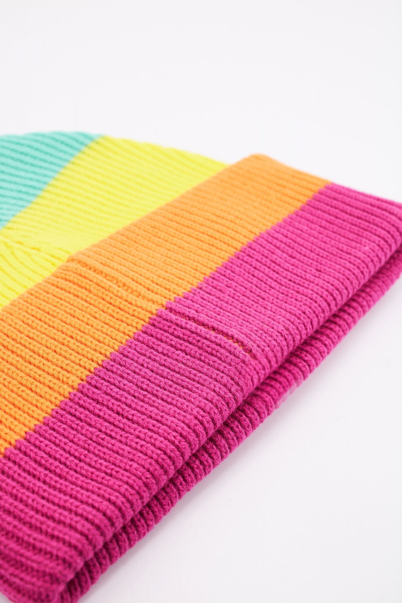 KURT GEIGER LONDON KGL KNITTED BEANIE en color MULTICOLOR (3)