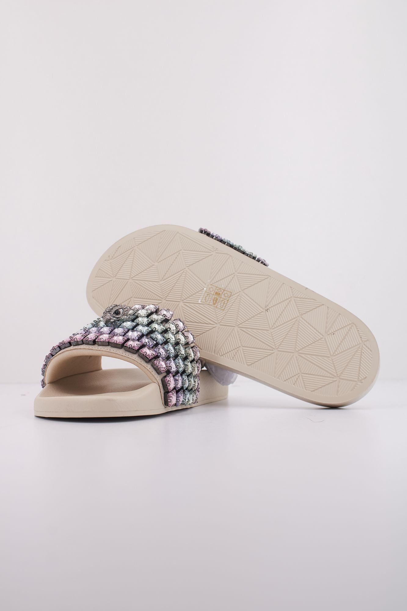 KURT GEIGER LONDON MEENA EAGLE JEWEL en color BEIS (5)