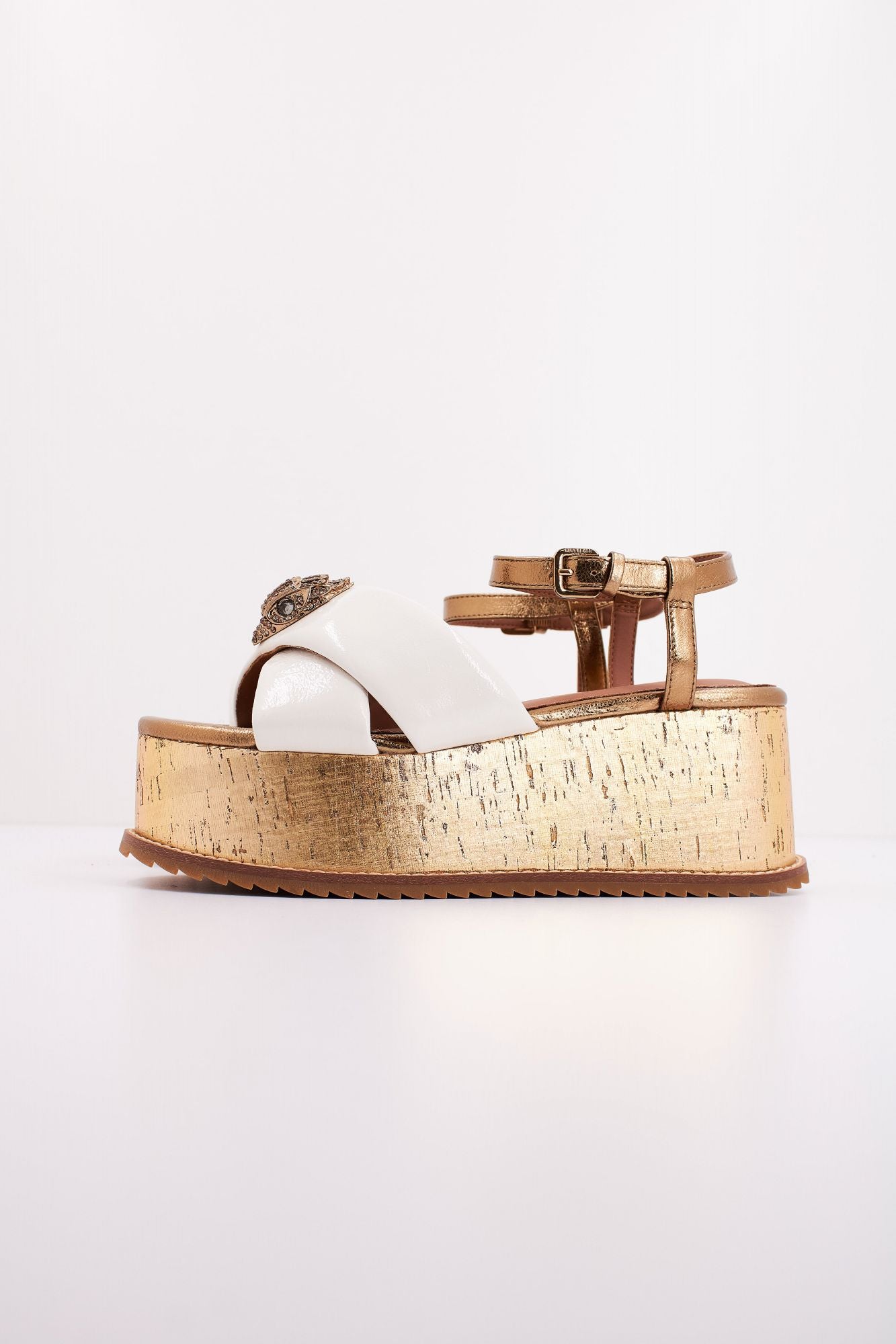 KURT GEIGER LONDON ORSON CROSS FLATFORM en color BLANCO (1)
