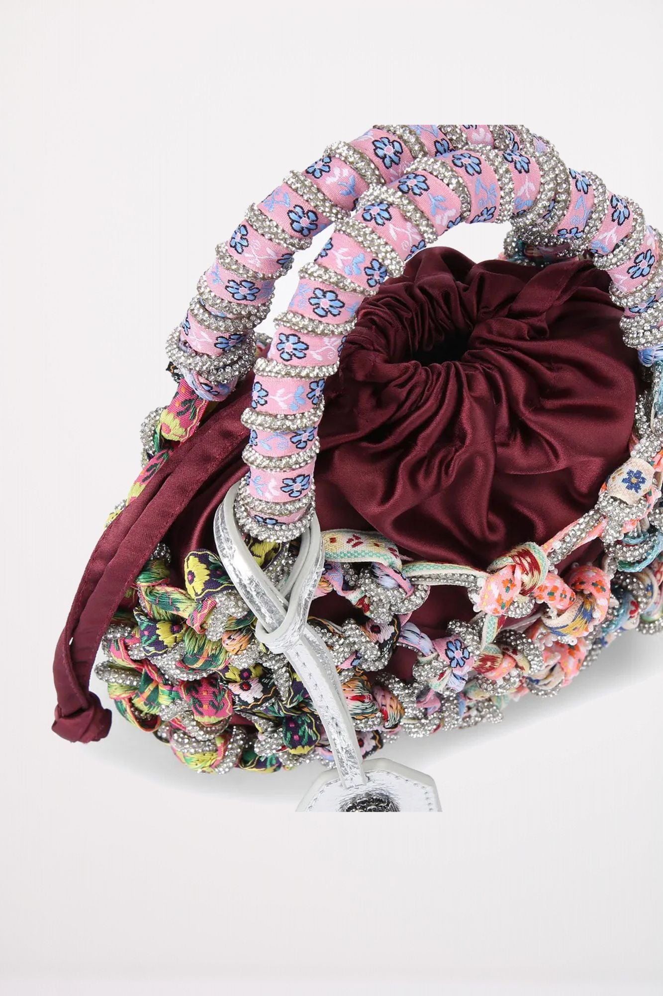 KURT GEIGER LONDON SM MACRAME CRYSTAR BAG en color BURDEOS (3)