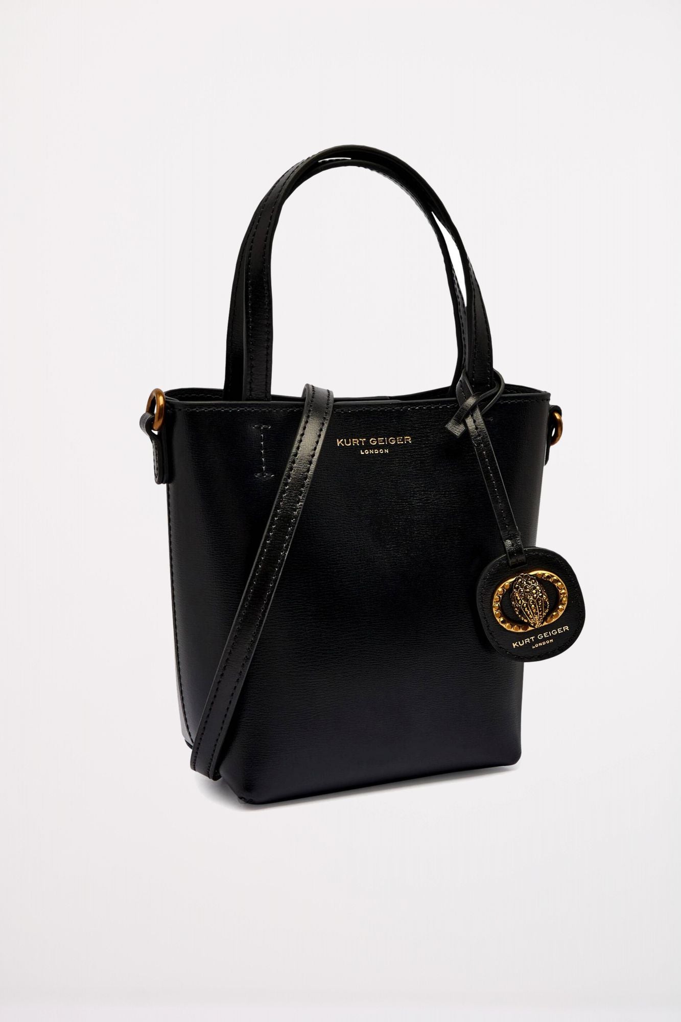 KURT GEIGER LONDON CHELSEA SM SHOPPER BAG en color NEGRO (2)