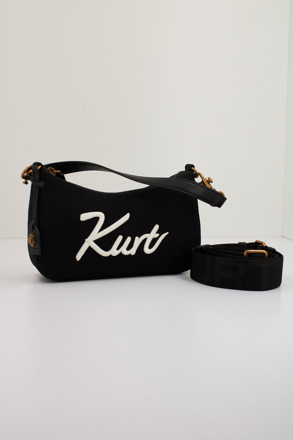 KURT GEIGER LONDON SM HOBO XBODY en color NEGRO (1)