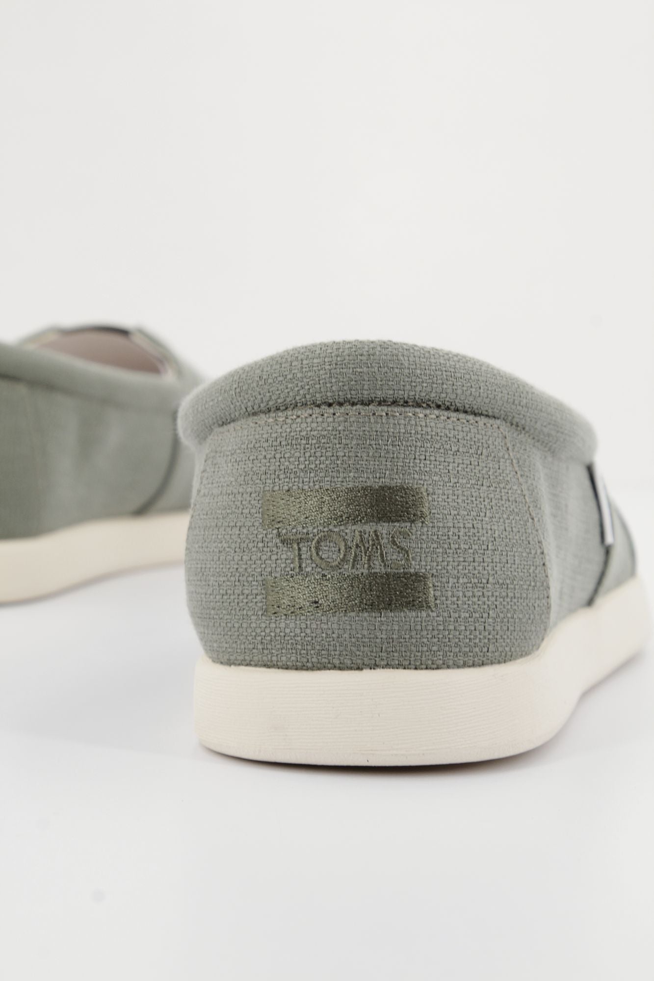TOMS ALP FWD en color VERDE (3)