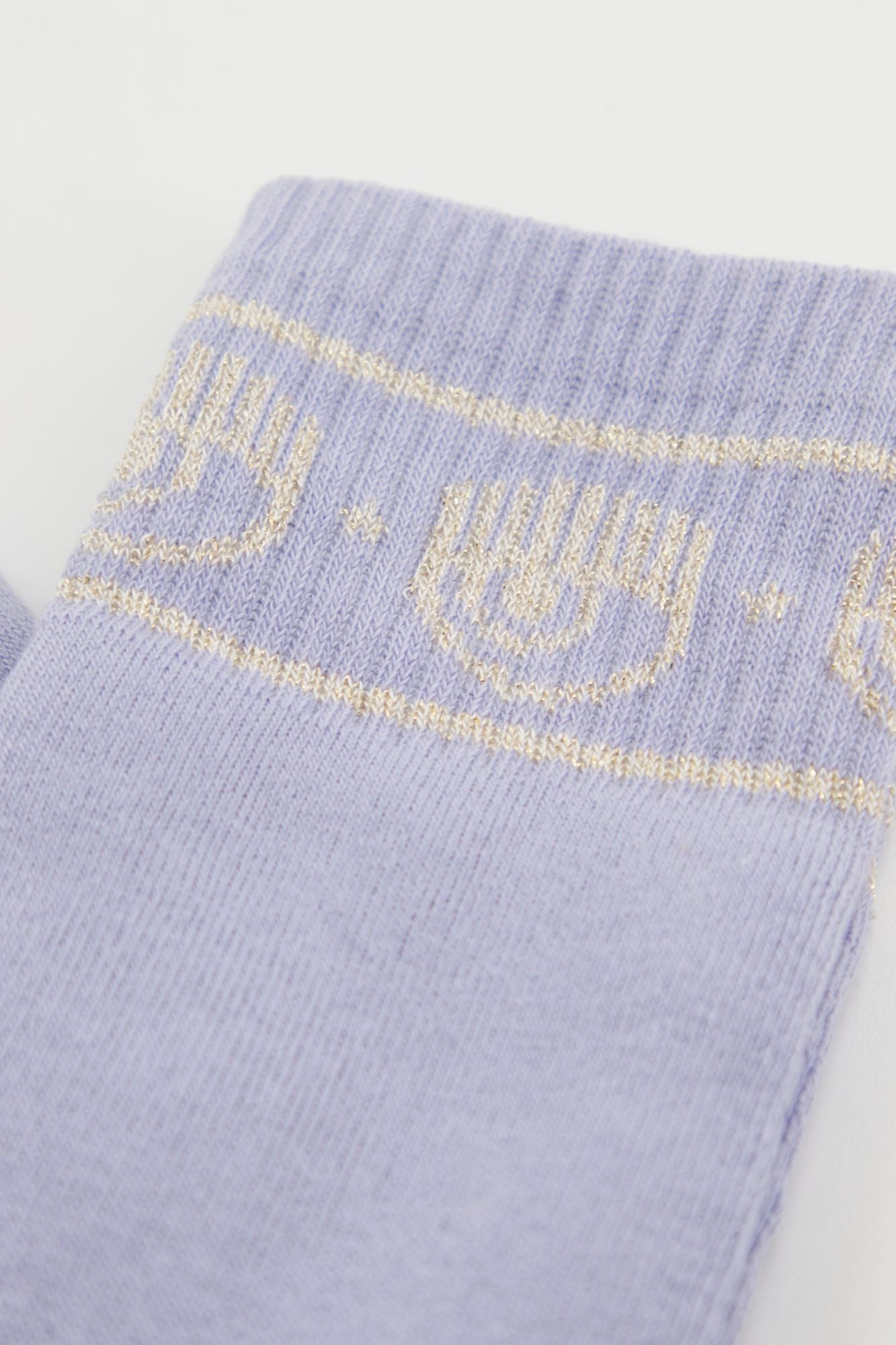 CHIARA FERRAGNI MAXI LOGOMANIA LUREX SOCKS en color VIOLETA (3)