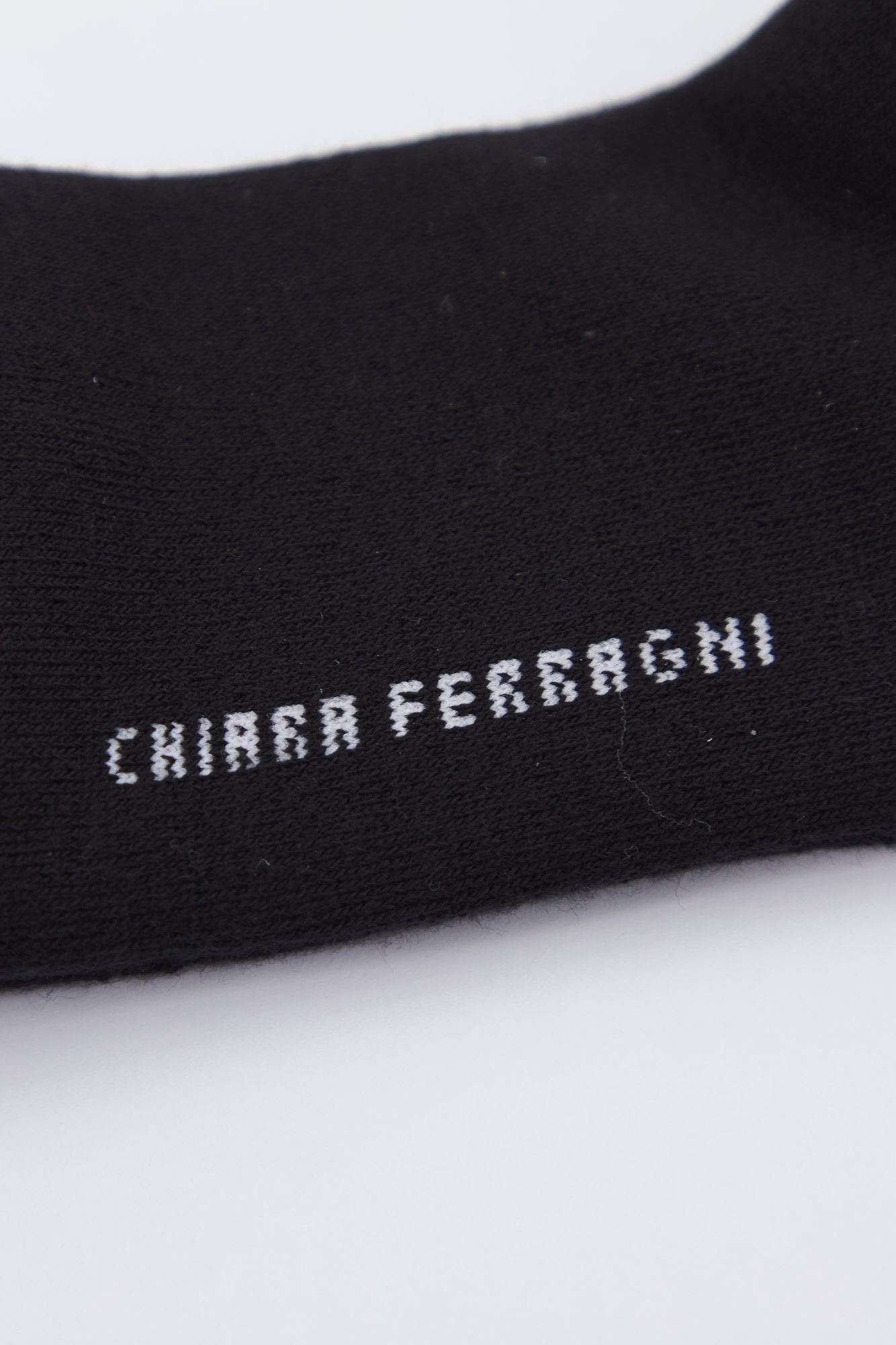 CHIARA FERRAGNI MAXI LOGOMANIA LUREX SOCKS en color NEGRO (4)