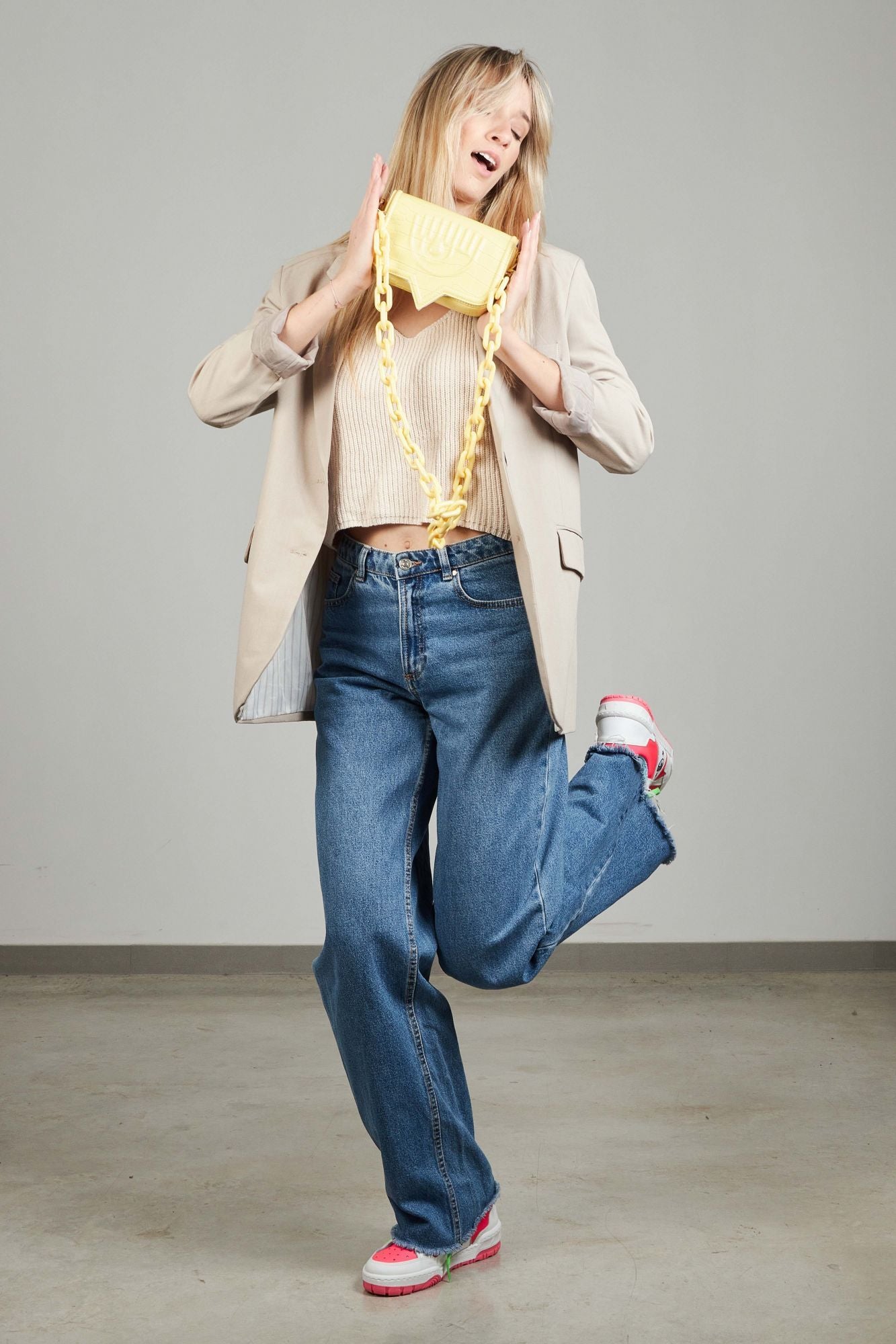 CHIARA FERRAGNI 74SB4BA2 ZS72 en color AMARILLO (4)