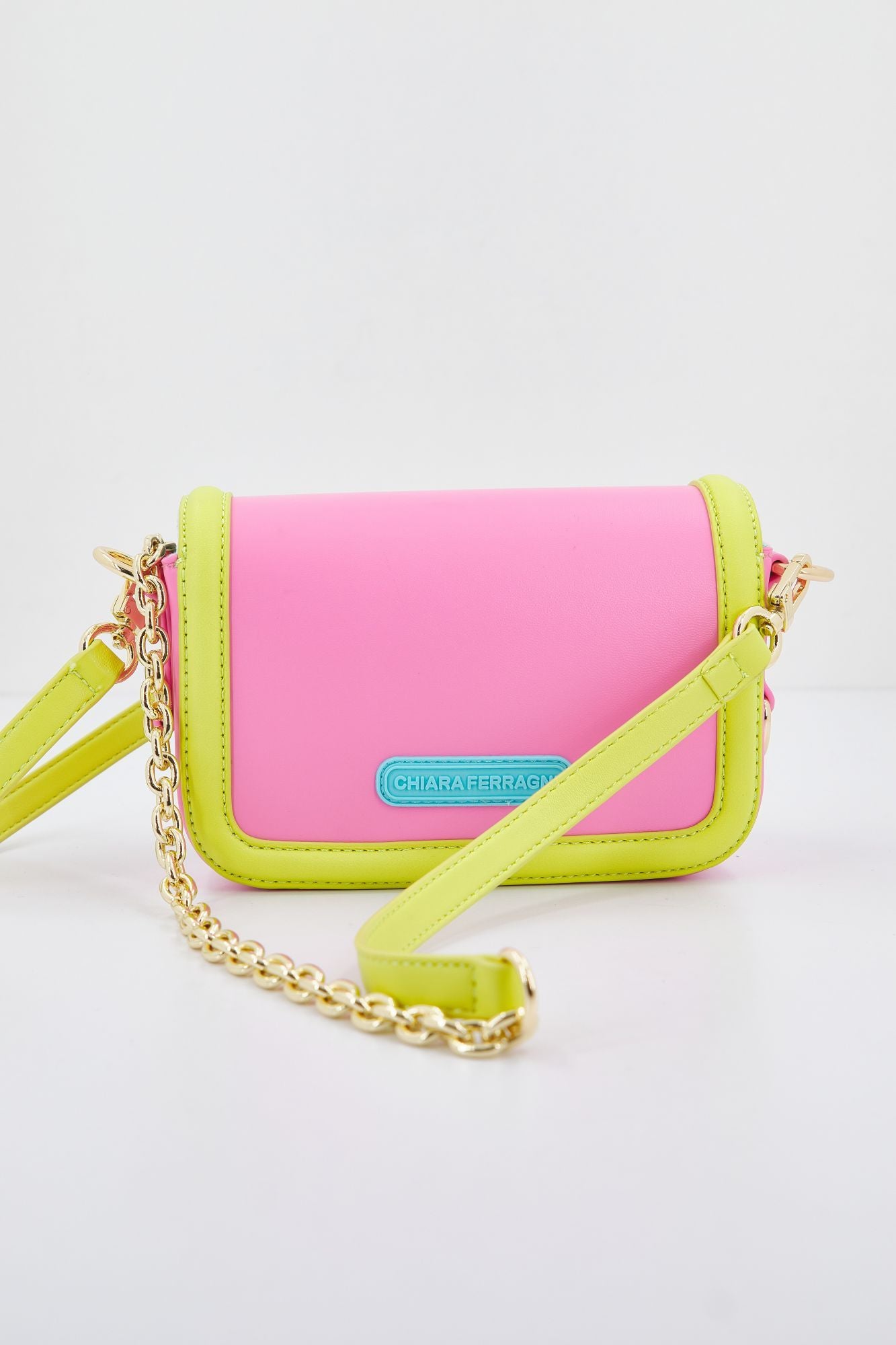 CHIARA FERRAGNI 74SB4BA2 ZS729 en color ROSA (2)