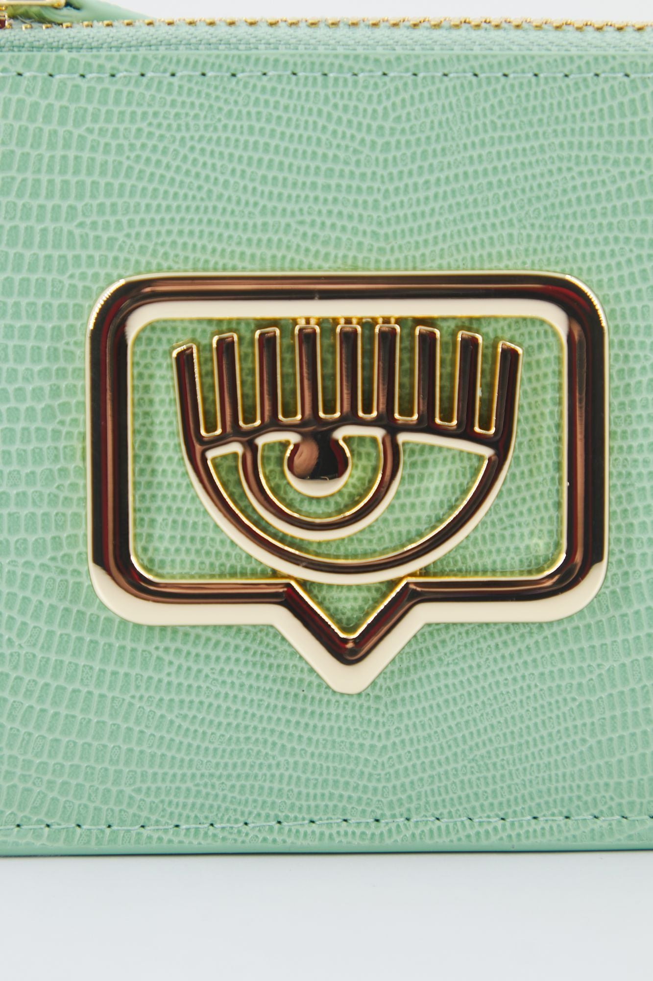 CHIARA FERRAGNI RANGE EYELIKE BUCKLE SKETCH WALLET en color VERDE (4)