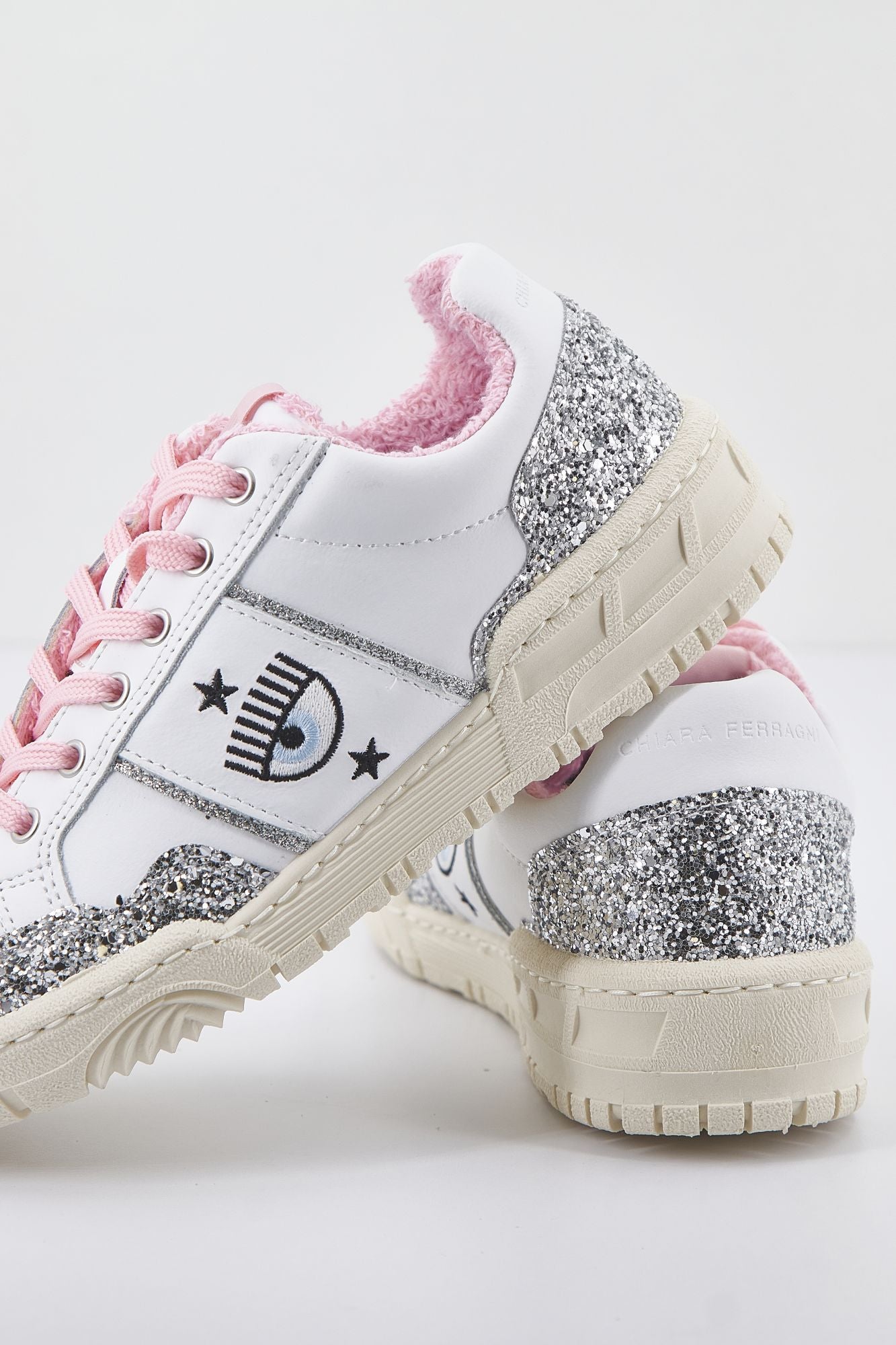 CHIARA FERRAGNI SNEAKERS CF1WHITE en color BLANCO (4)