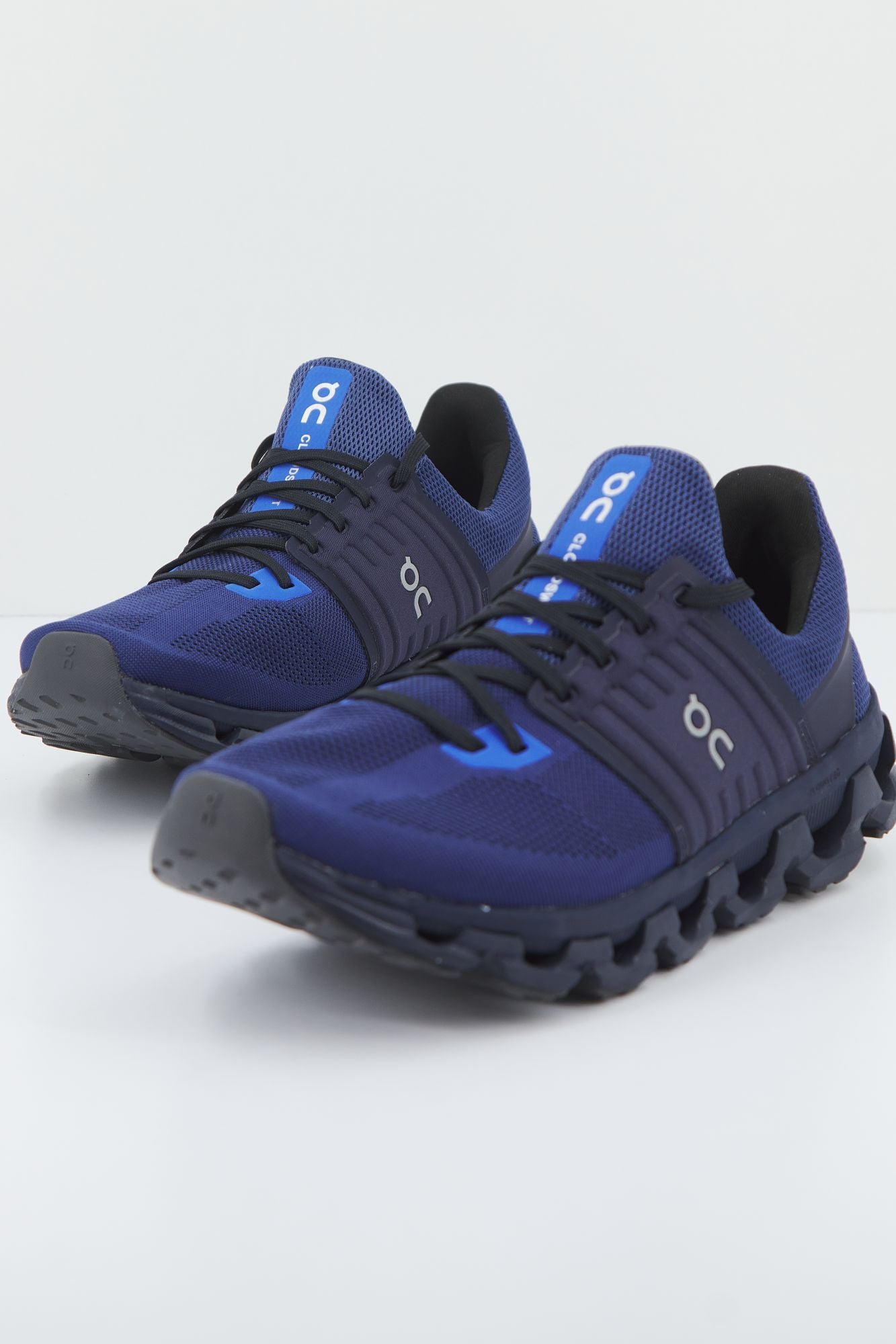 ON RUNNING CLOUDSWIFT AD en color AZUL (2)