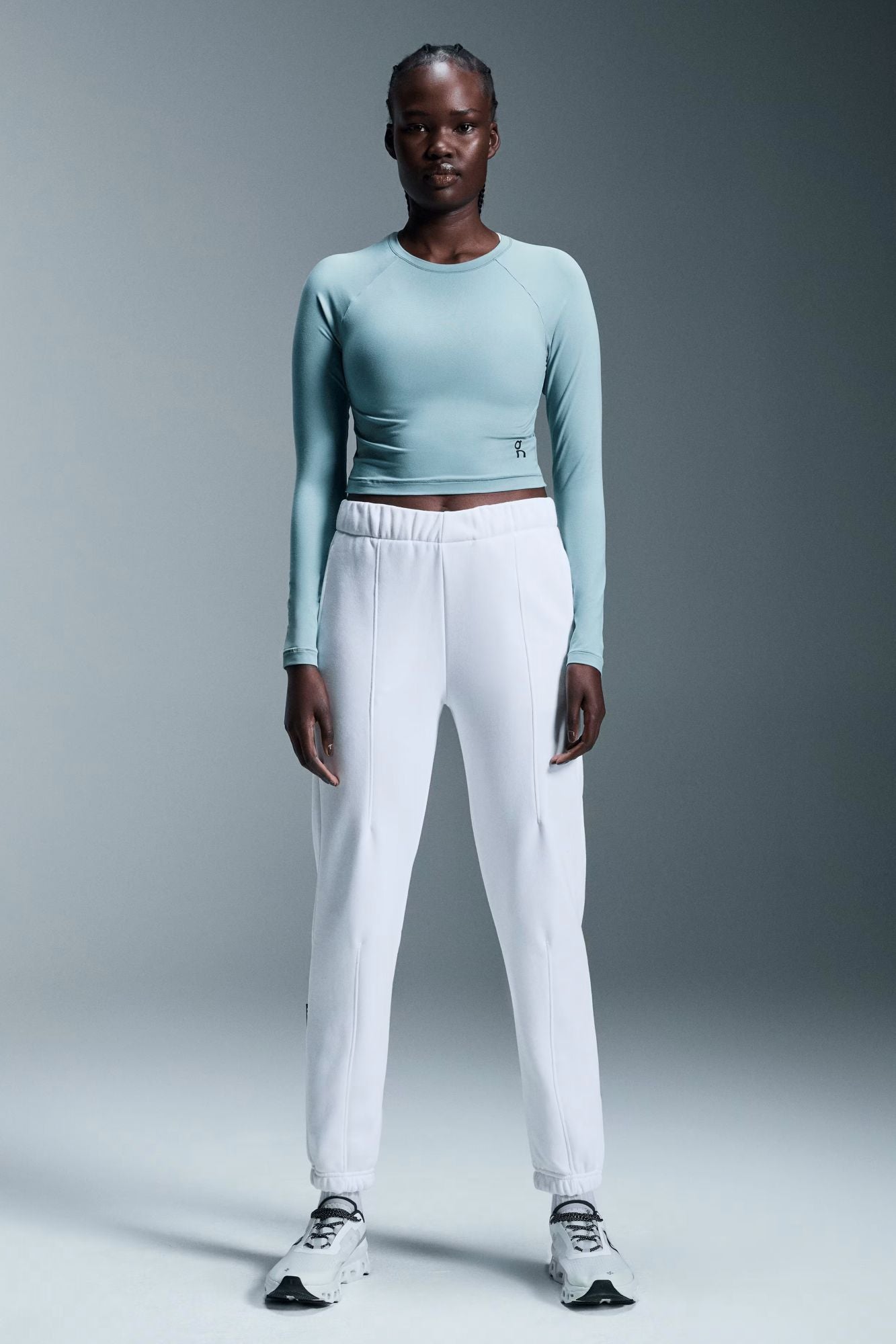 ON RUNNING CLUB PANTS en color BLANCO (5)