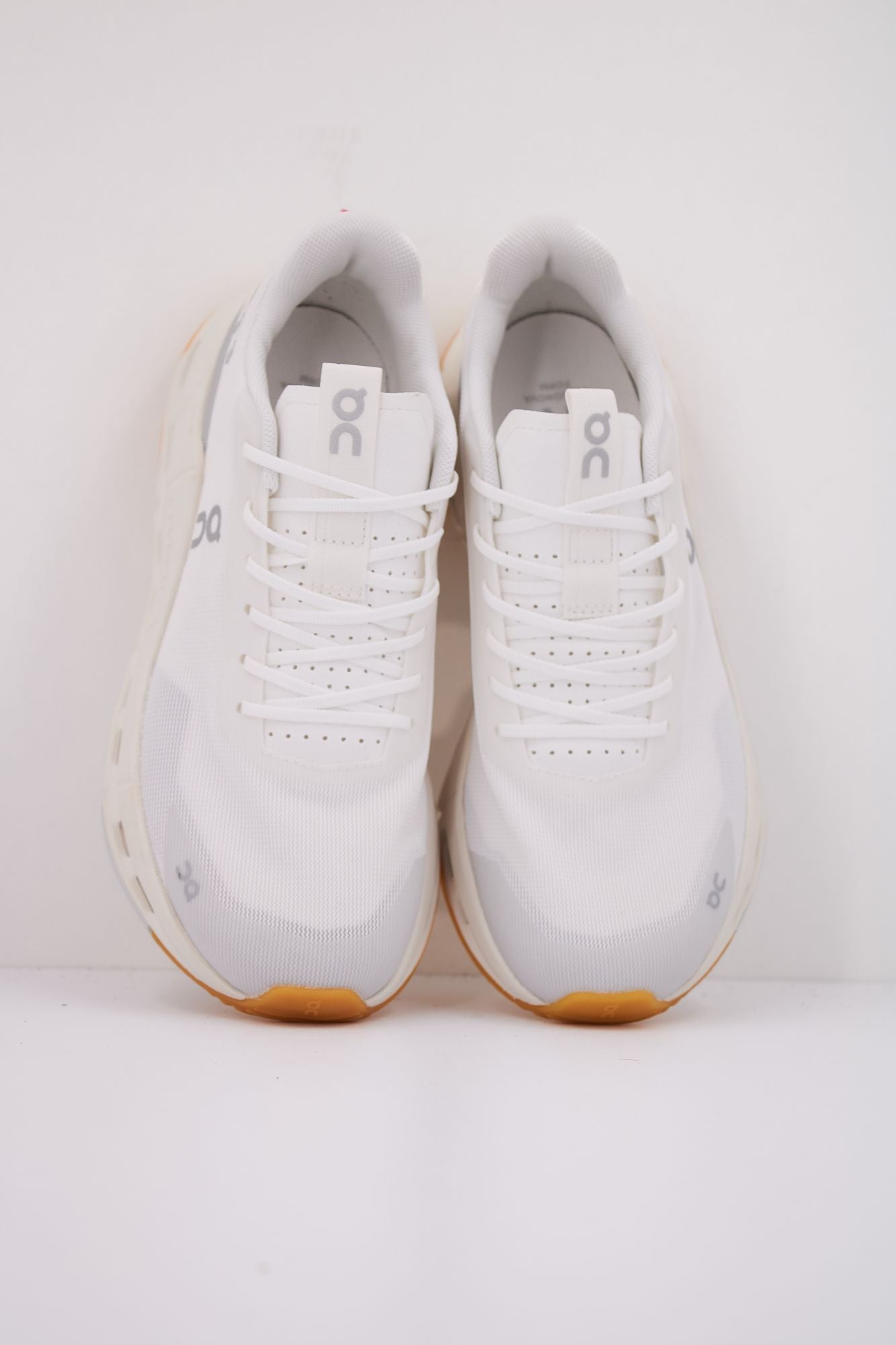 ON RUNNING CLOUDNOVA FORM 2 en color BLANCO (3)