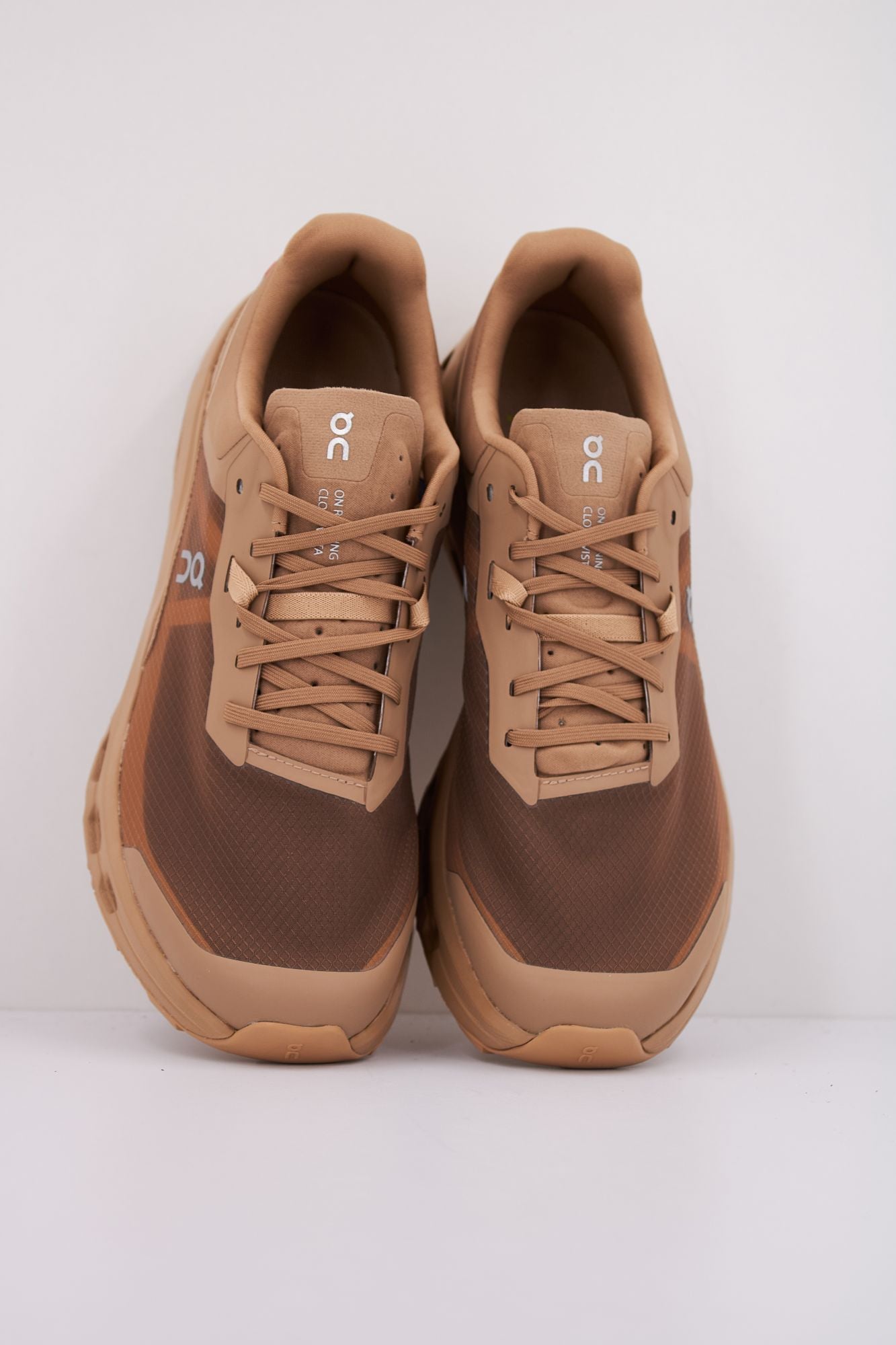 ON RUNNING CLOUDVISTA 2 en color MARRON (3)