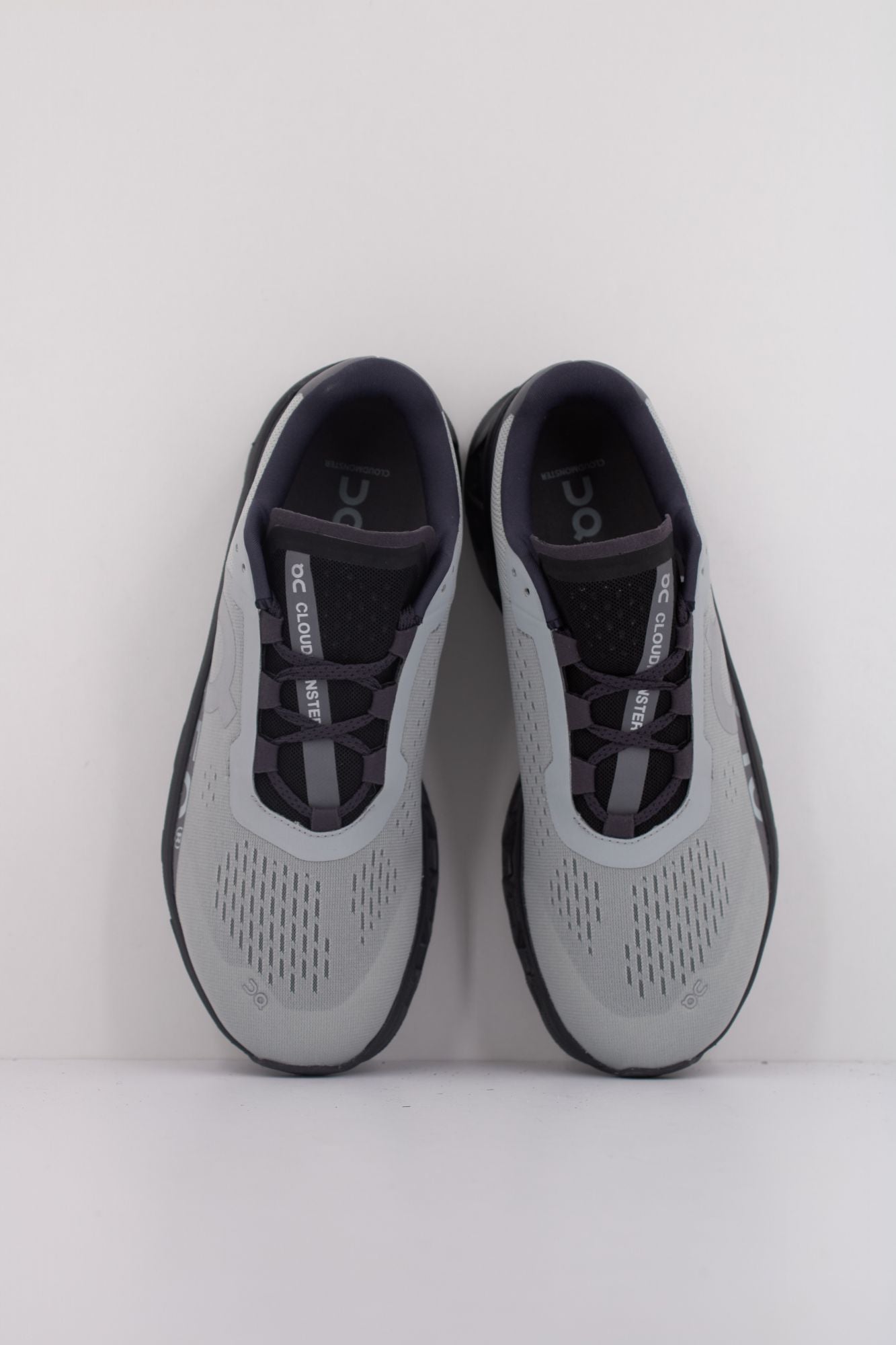 ON RUNNING CLOUDMONSTER en color VERDE (3)