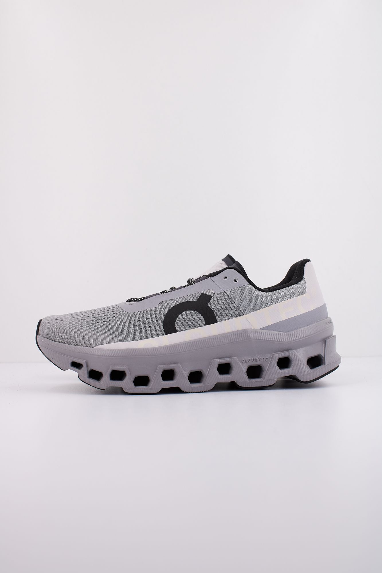 ON RUNNING CLOUDMONSTER en color GRIS (1)