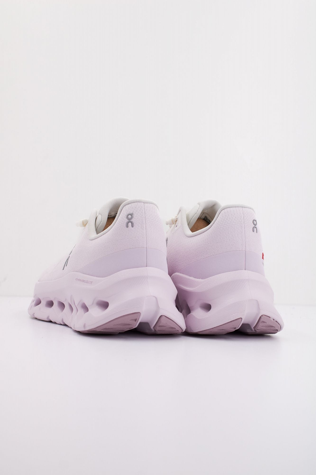 ON RUNNING CLOUDTILT en color ROSA (4)