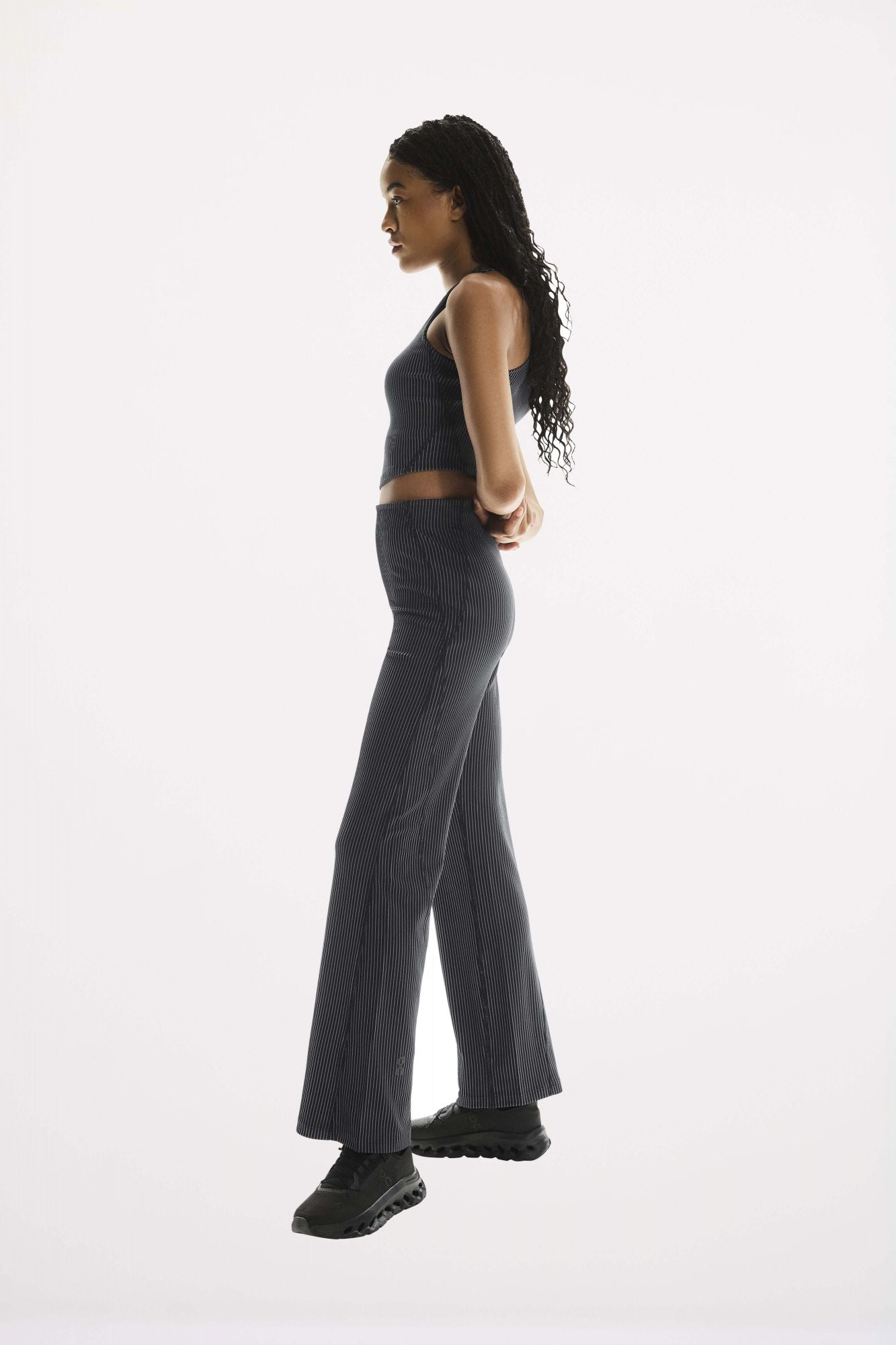 ON RUNNING ALL-DAY RIBBED PANTS W en color NEGRO (3)