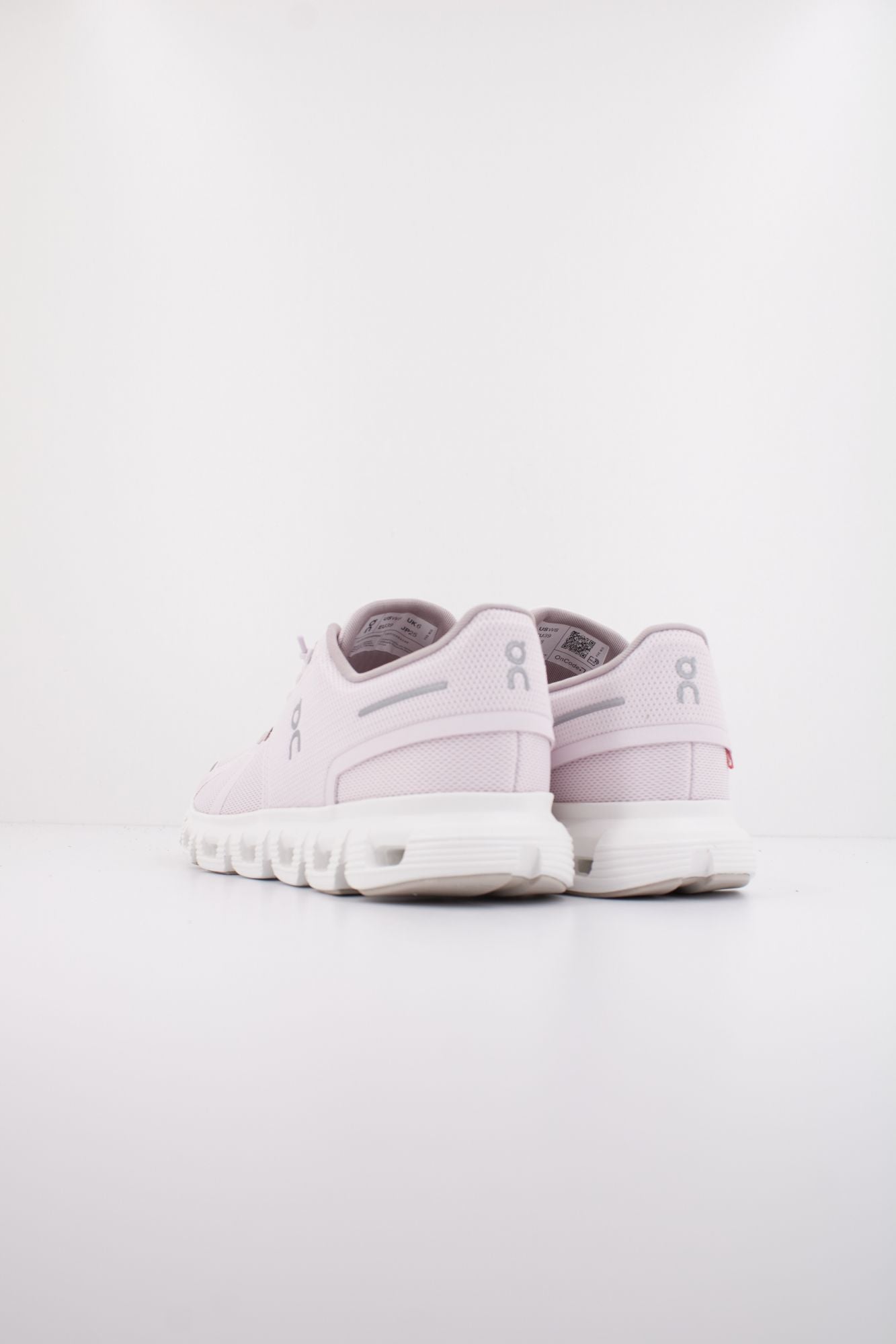 ON RUNNING CLOUD 6 en color VIOLETA (4)