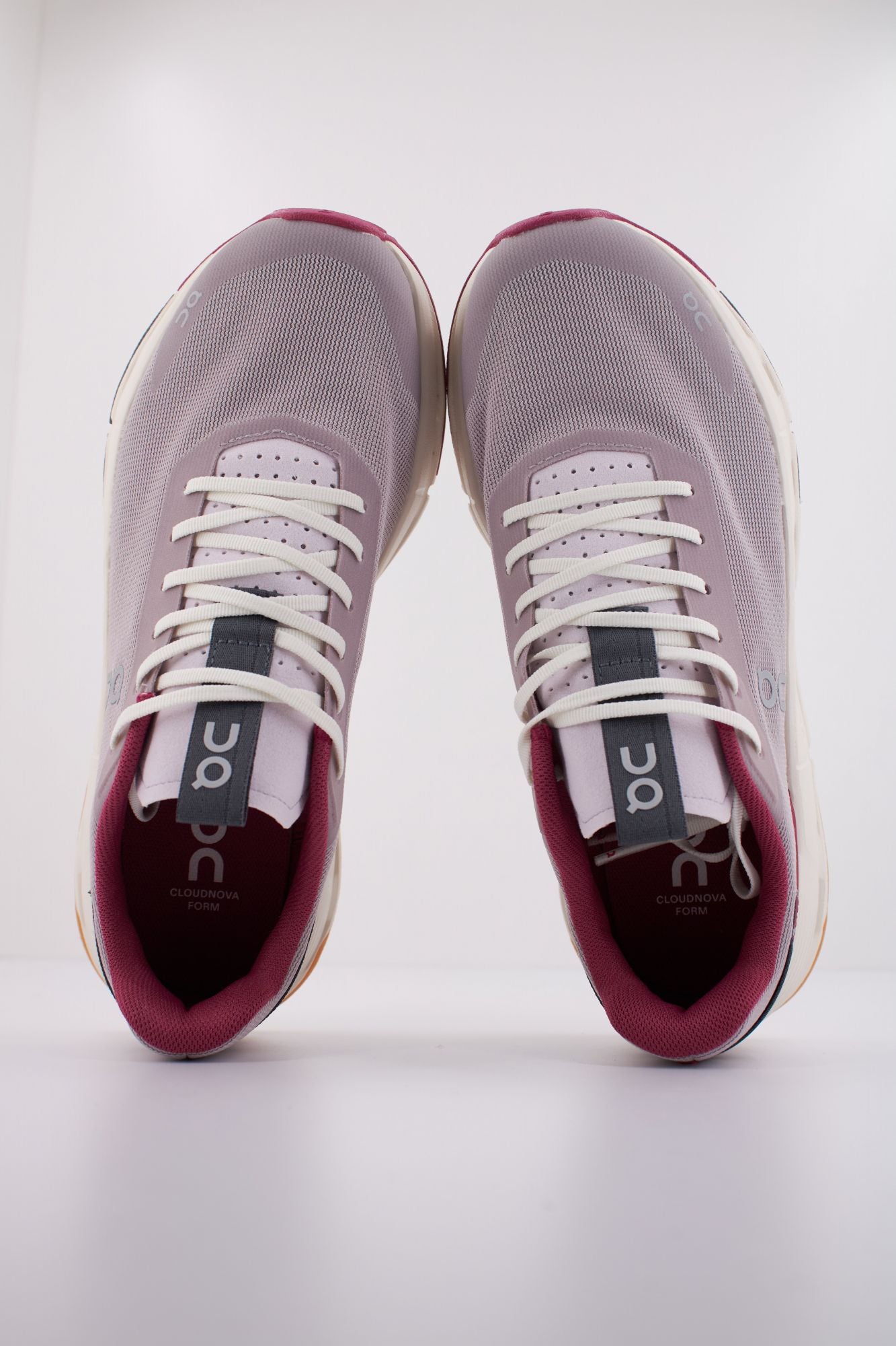 ON RUNNING CLOUDNOVA FORM 2 en color VIOLETA (3)