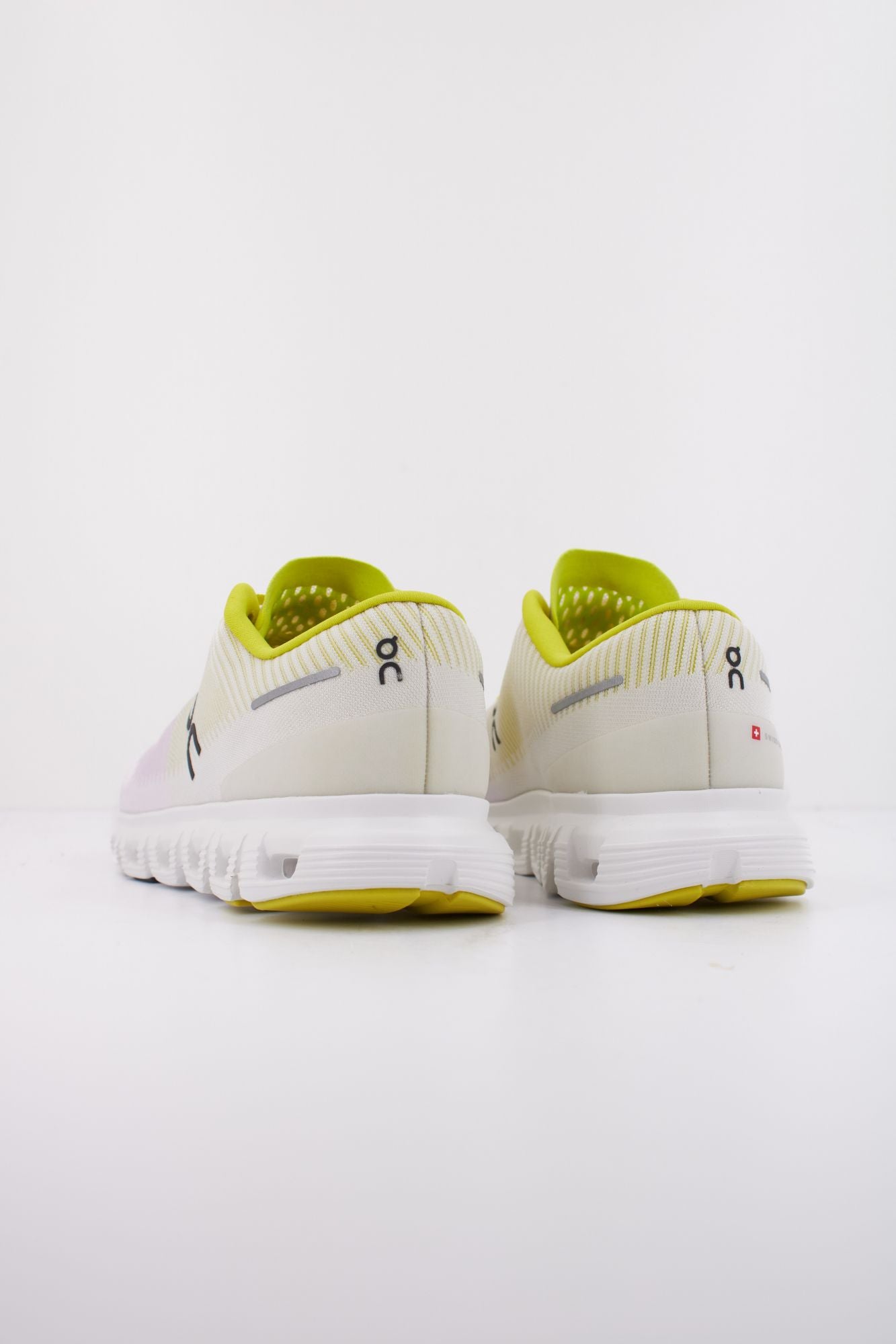 ON RUNNING CLOUD 6 PUSH en color MULTICOLOR (4)