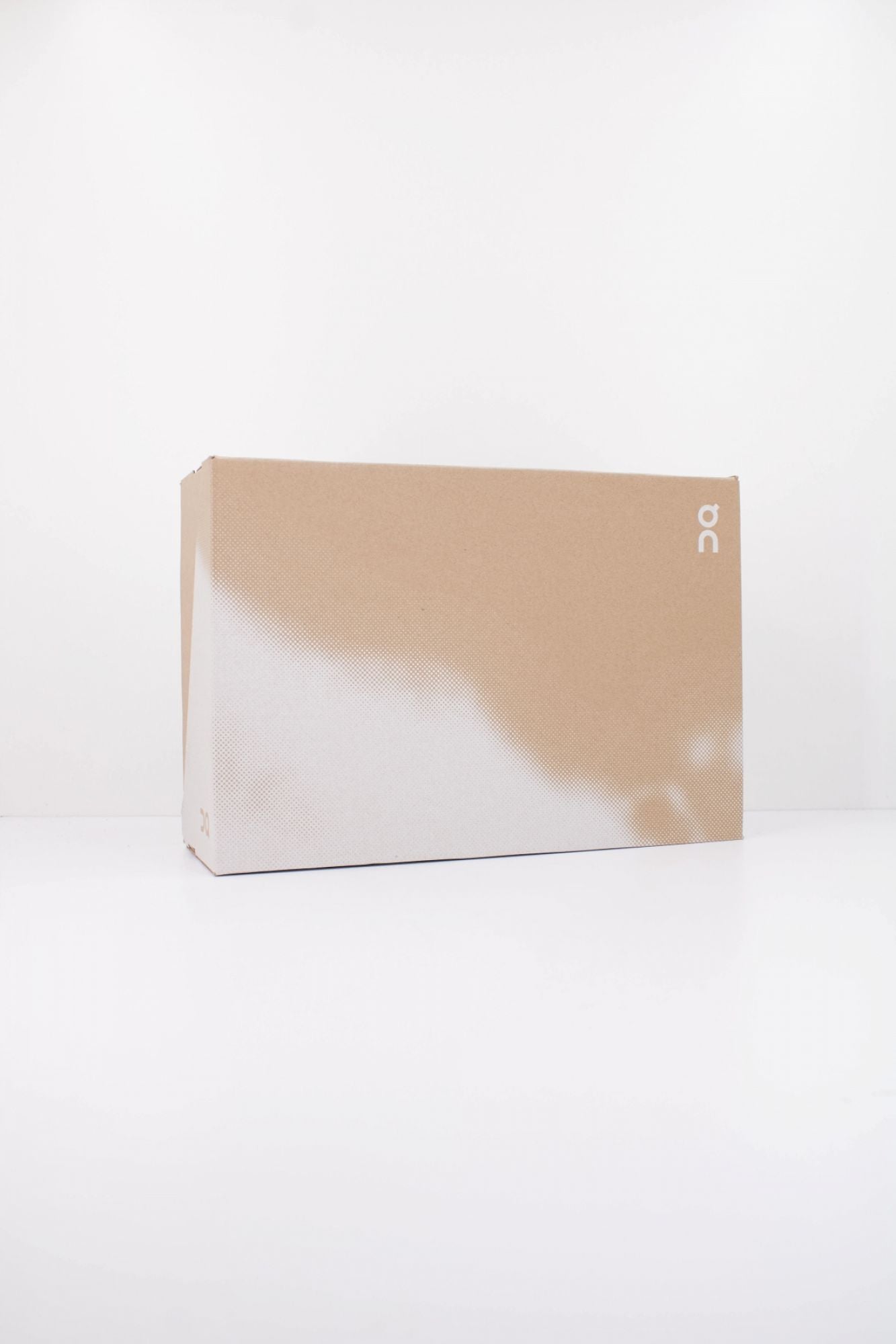 ON RUNNING CLOUDTILT en color MARRON (6)