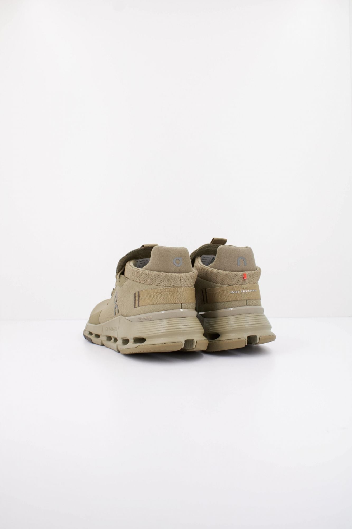 ON RUNNING CLOUDNOVA 2 en color VERDE (4)