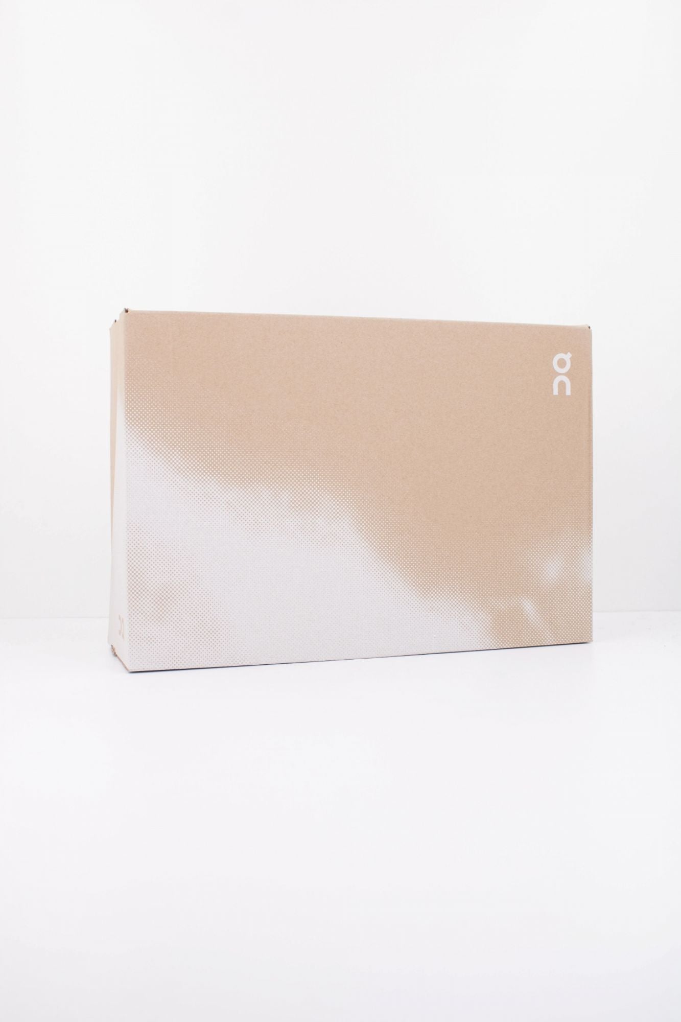 ON RUNNING CLOUDMONSTER VOID en color BEIS (6)