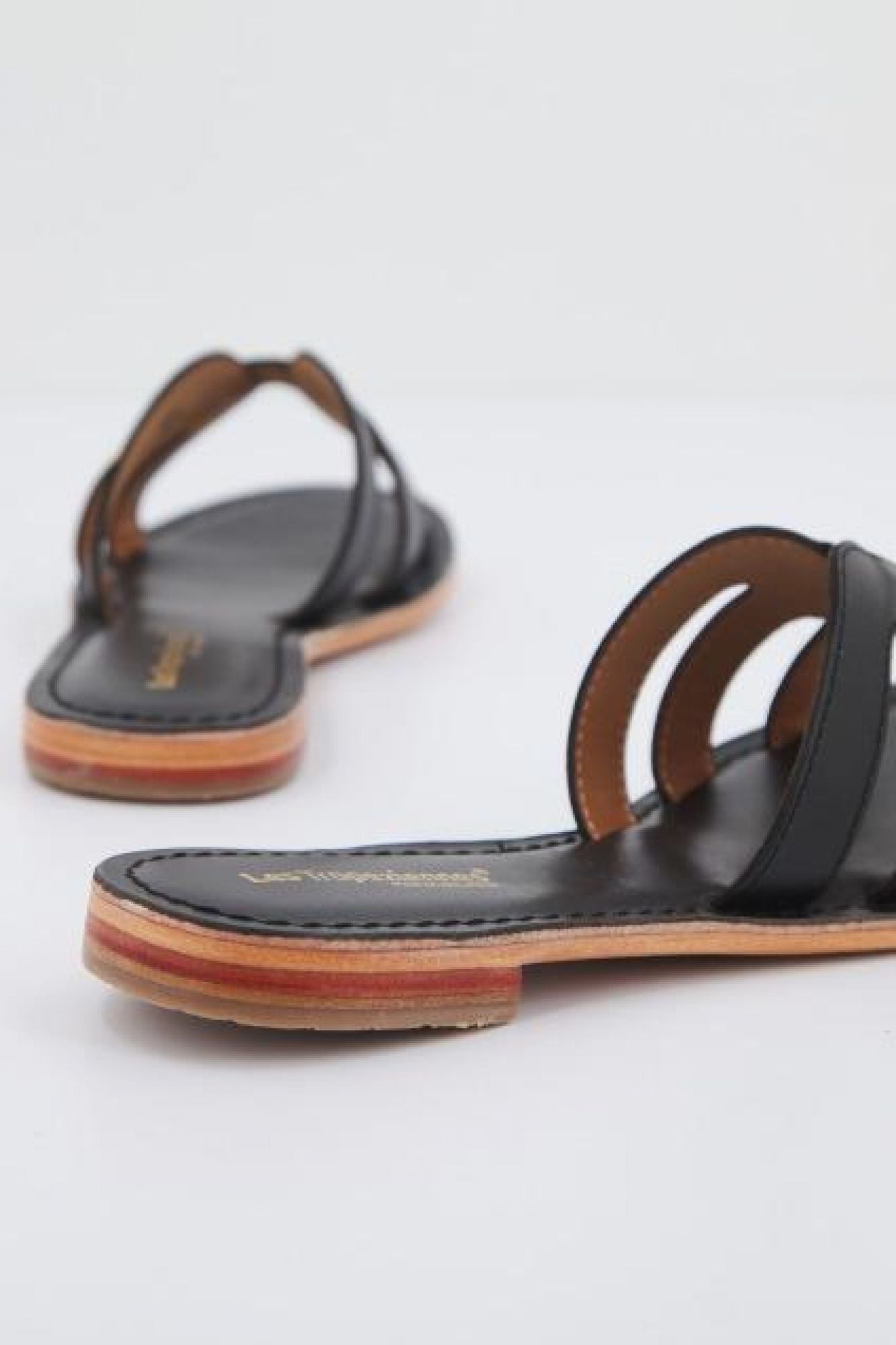 LES TROPEZIENNES DAMIA en color NEGRO (3)