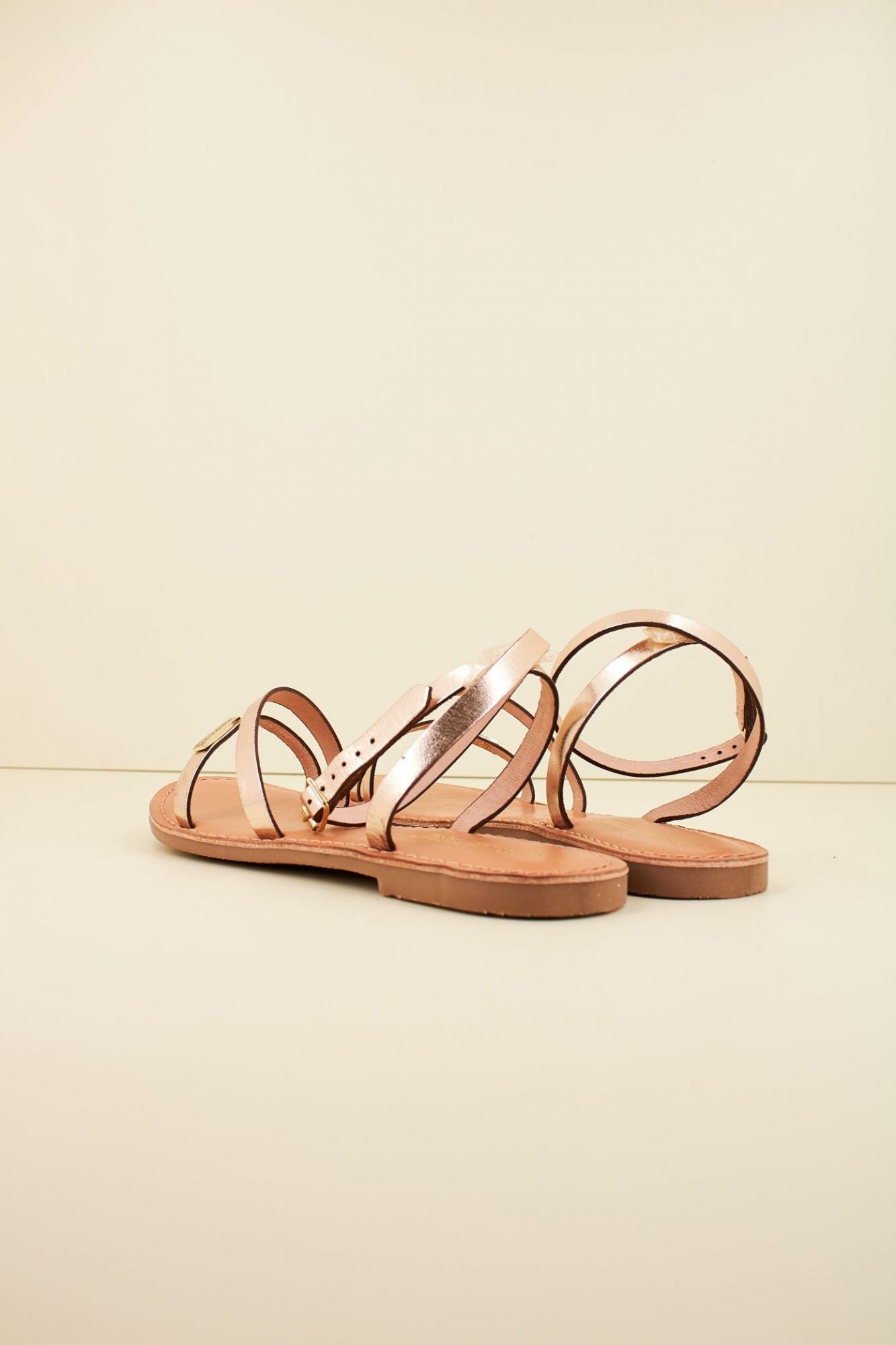 LES TROPEZIENNES HANAK en color ORO (3)